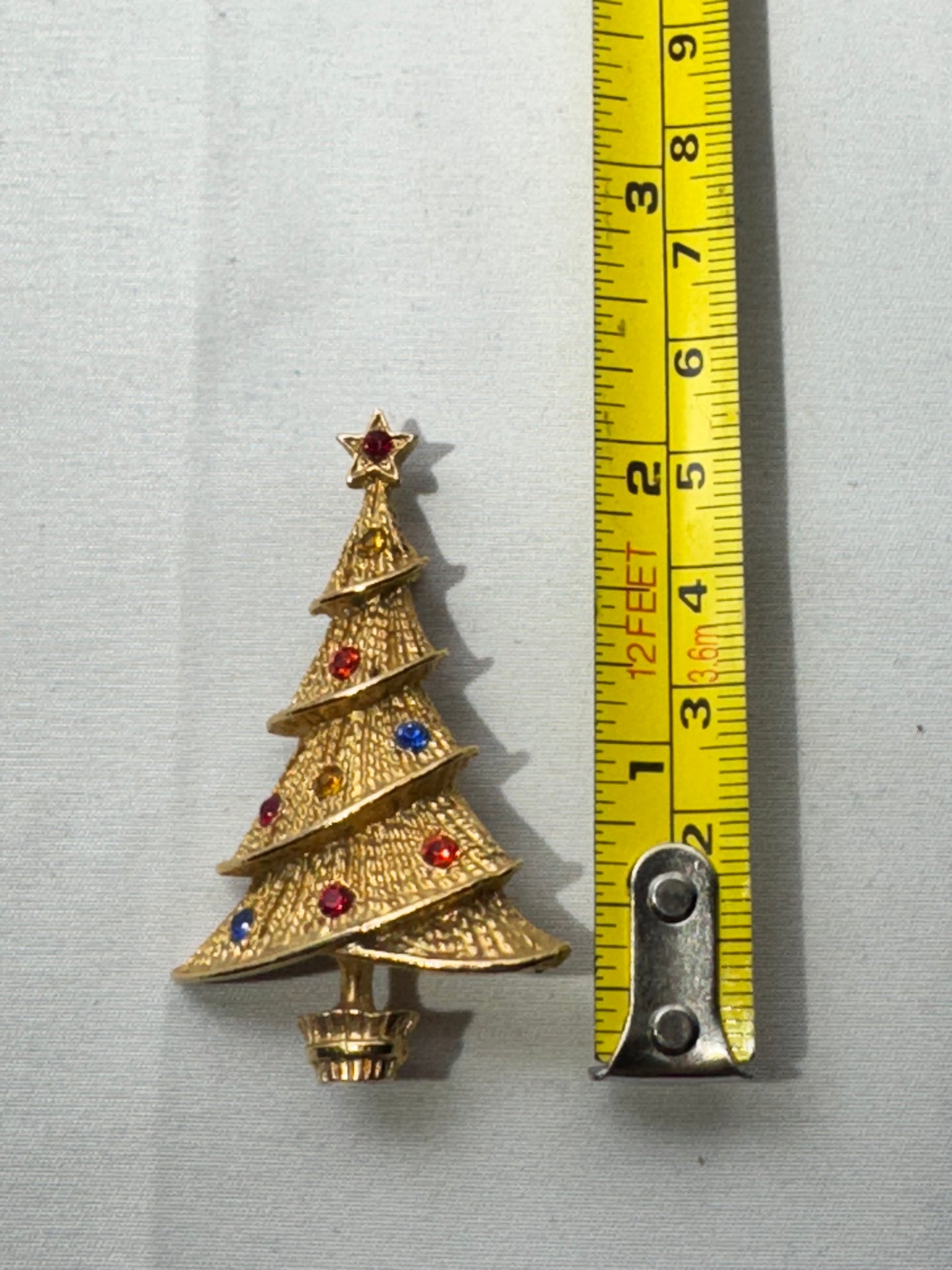 Vintage Christmas Tree Brooch – Festive Holiday Jewelry-multicolor