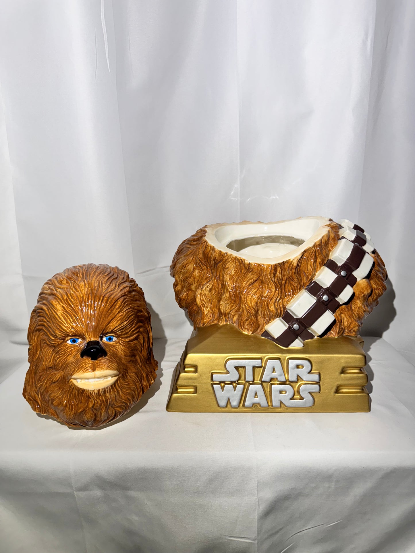 Star Wars Chewbacca Cookie Jar – Star Treasure Craft – Limited Edition