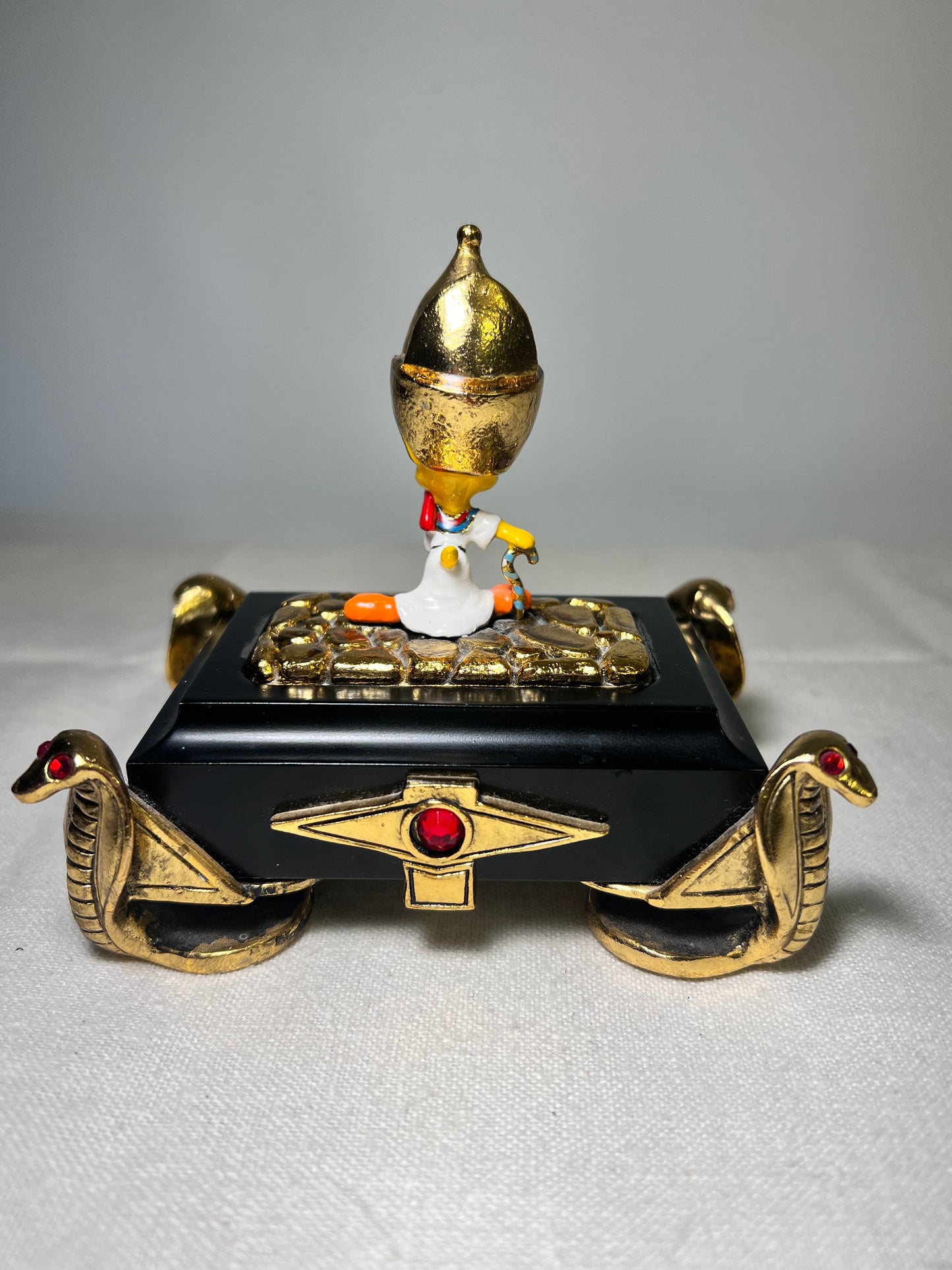 Ron Lee- Tweety Bird - 1994 - 4” statue - Egyptian Pharaoh- signed and numbered 122\500- Looney tunes-Warner Brothers