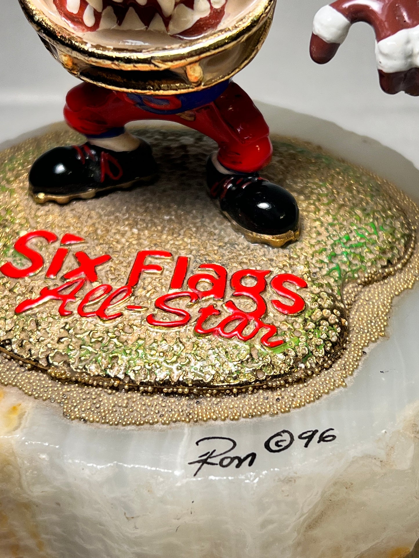 Ron Lee- Taz- Six Flags all Stars- Football-4 1/2” statue- red & blue jersey – #13– signed and numbered 110/750– 1996-looney Tunes – Warner Brothers – Stone base