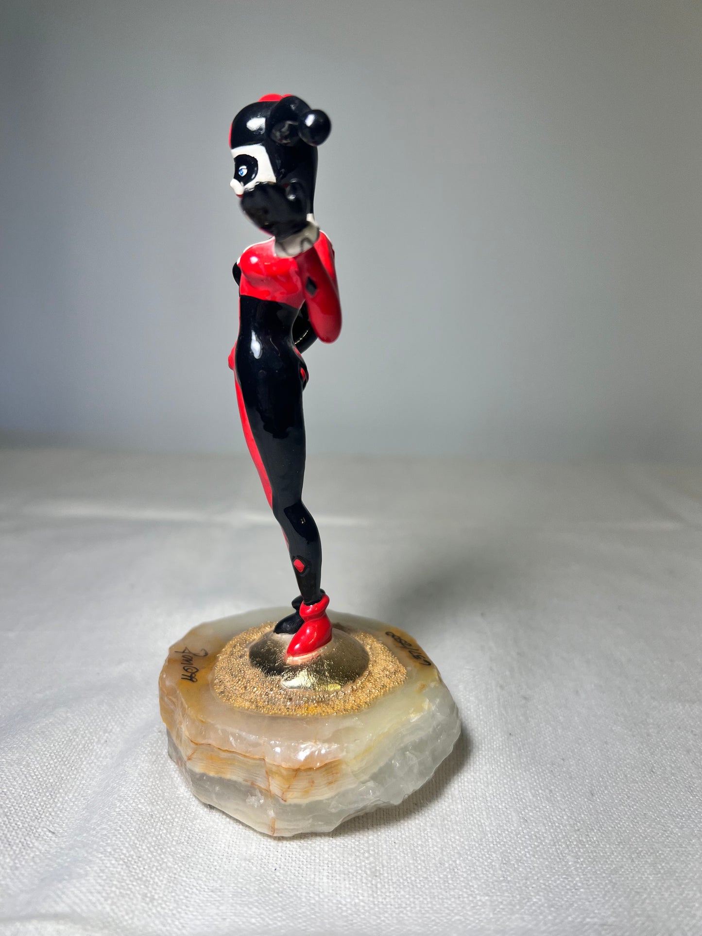 Ron Lee - Harley Quinn- 5” statue- signed and numbered 637\2500- 1999- stone base- Batman- villains