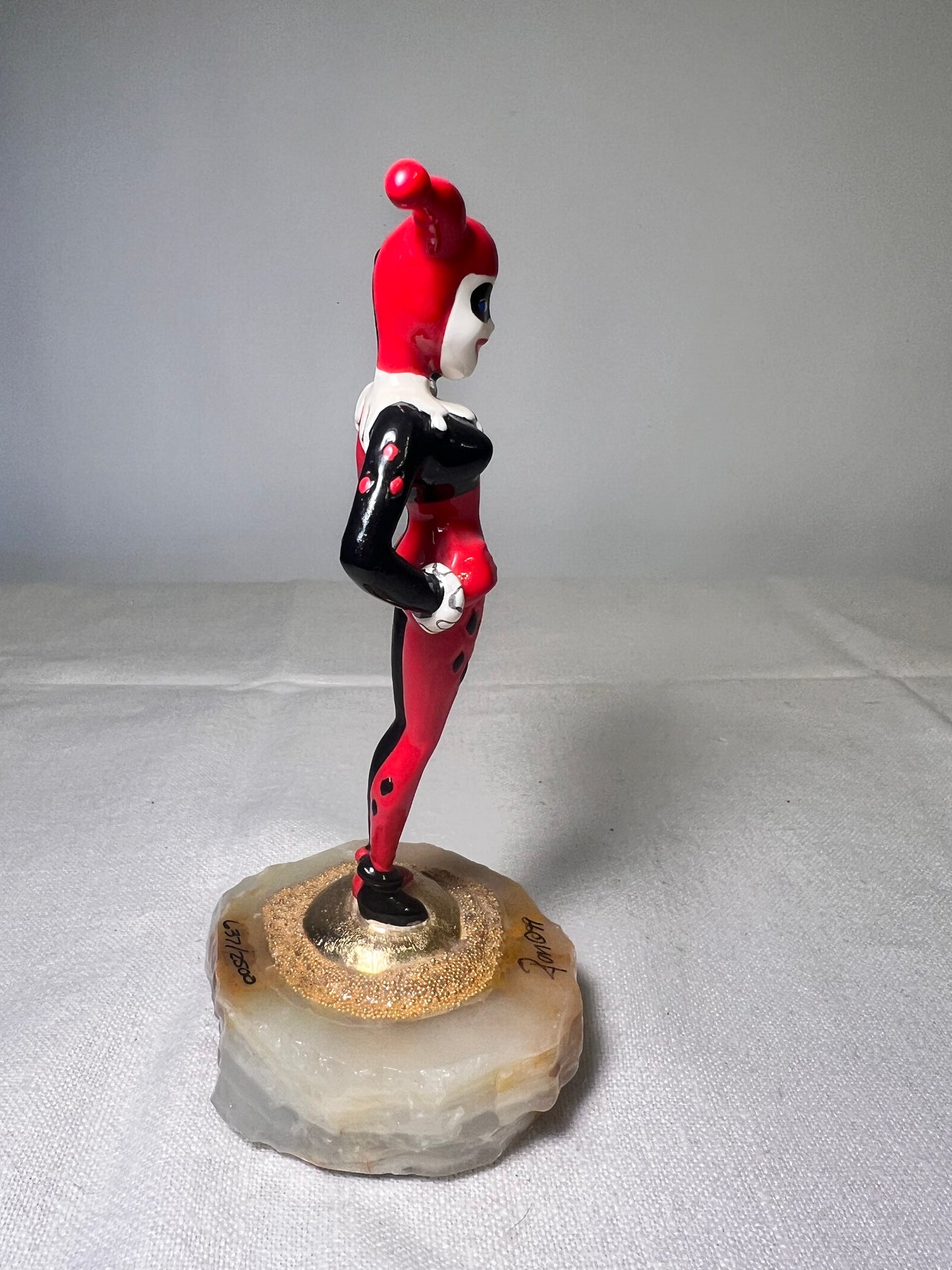 Ron Lee - Harley Quinn- 5” statue- signed and numbered 637\2500- 1999- stone base- Batman- villains