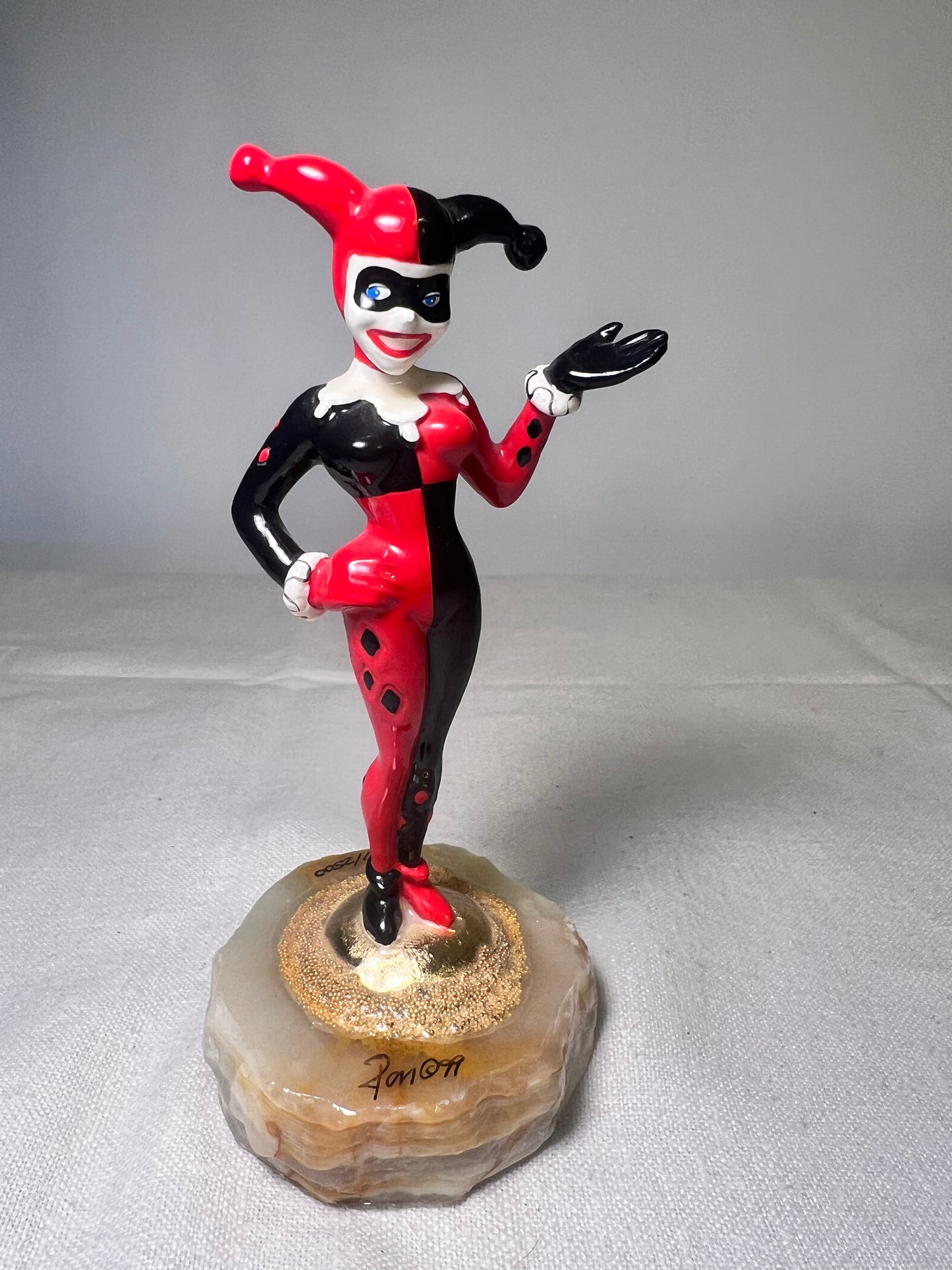 Ron Lee - Harley Quinn- 5” statue- signed and numbered 637\2500- 1999- stone base- Batman- villains