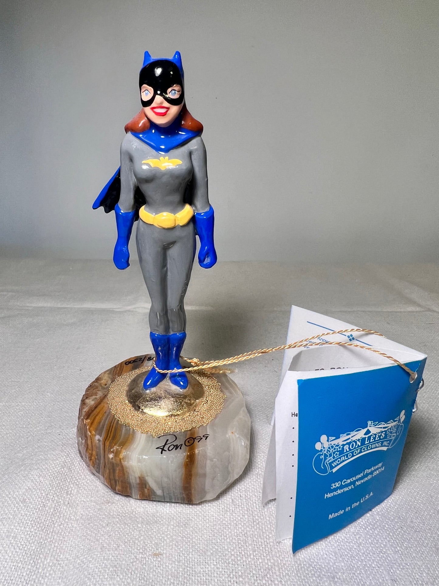 Ron Lee - Bat Girl - 5” Statue- find a numbered 1008/2500–1999 – Warner Brothers -Batman – collectible – stone base-1999