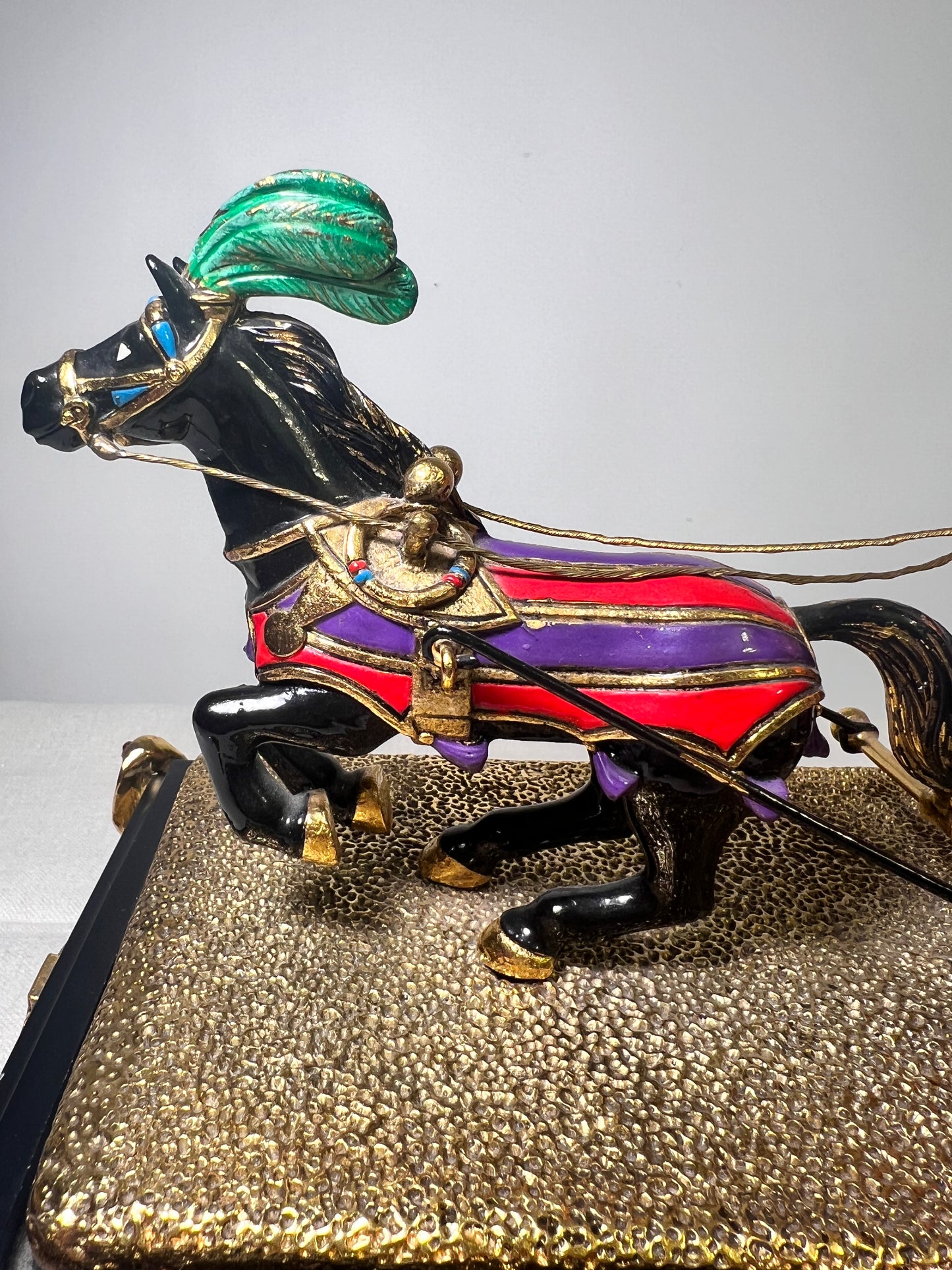 Ron Lee- Egyptian Yosemite Sam-chariot Carried by a horse- Signed a numbered 145 backlash 500–1994-looney Tunes – Warner Brothers 