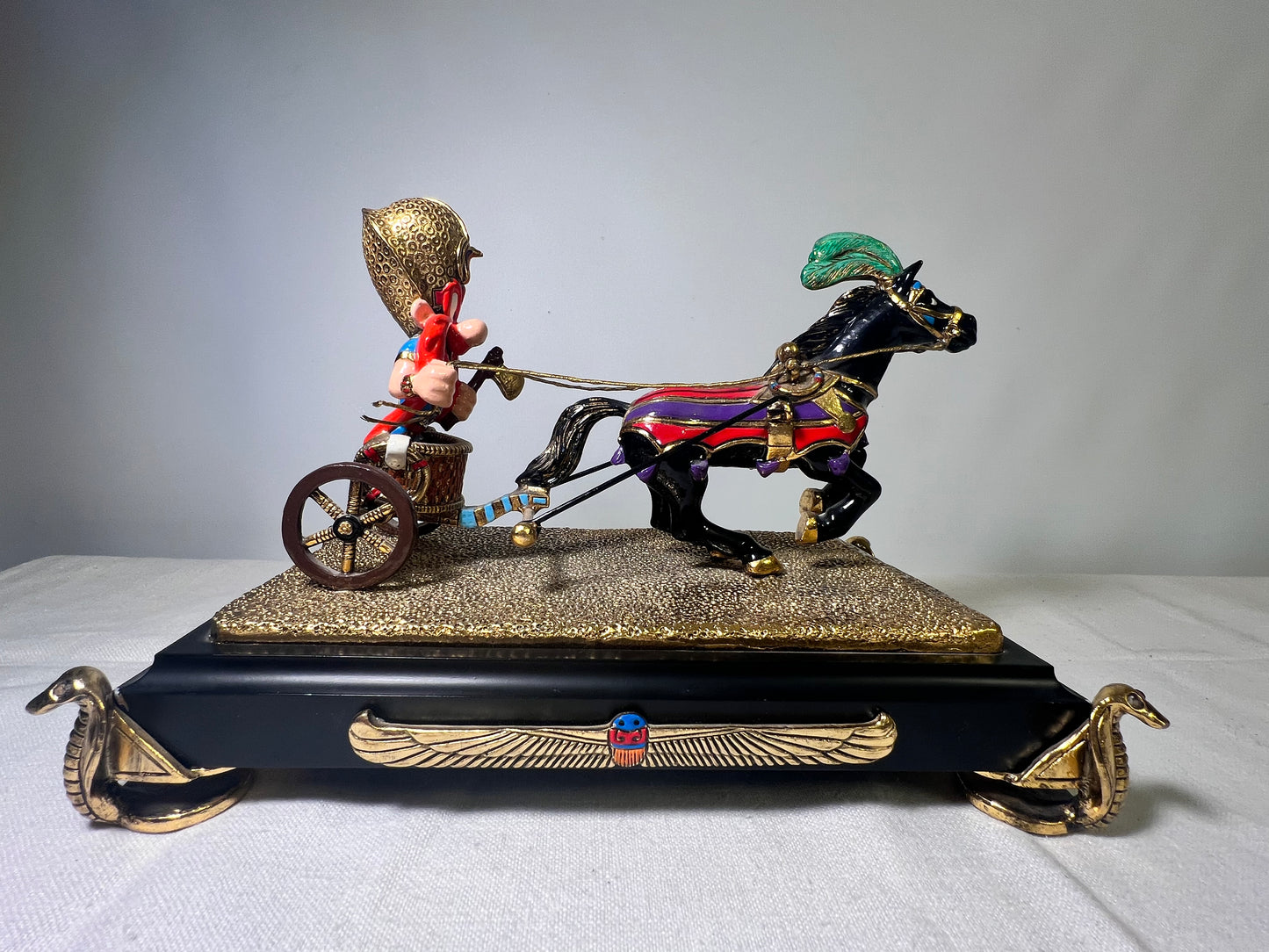 Ron Lee- Egyptian Yosemite Sam-chariot Carried by a horse- Signed a numbered 145 backlash 500–1994-looney Tunes – Warner Brothers 