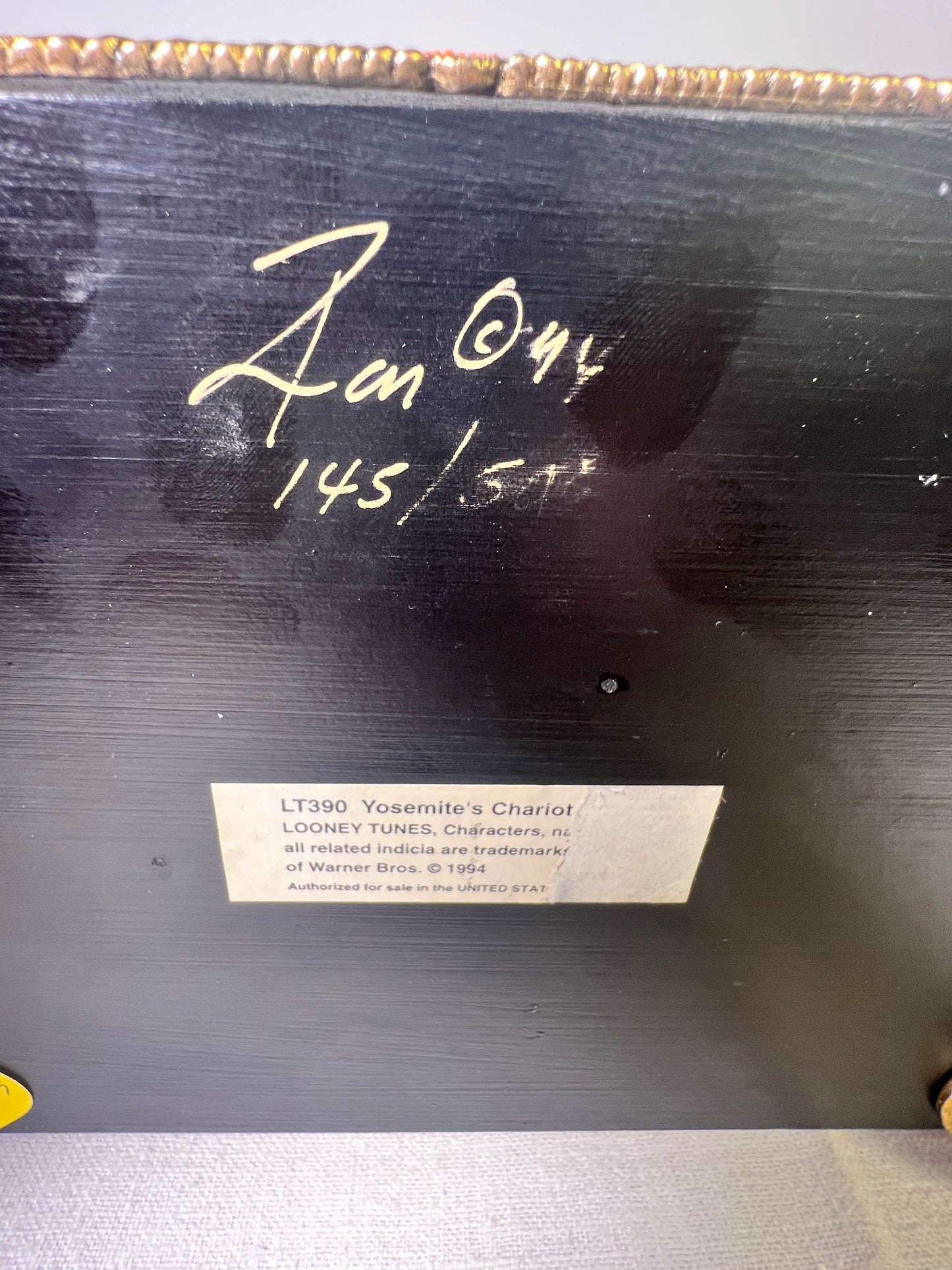 Ron Lee- Egyptian Yosemite Sam-chariot Carried by a horse- Signed a numbered 145 backlash 500–1994-looney Tunes – Warner Brothers 