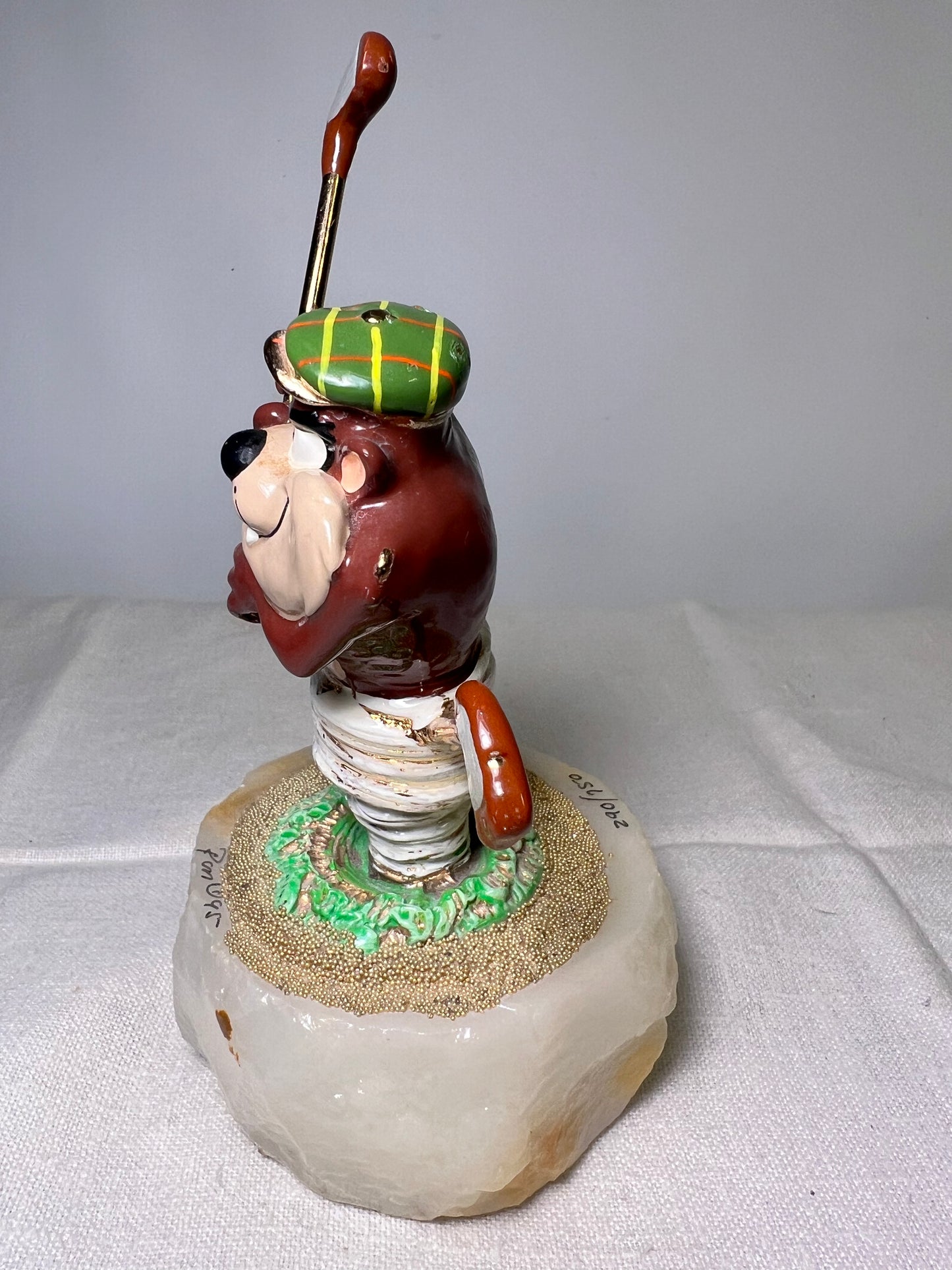 Ron Lee -Taz- Playing Golf -signed the numbered 290/750-1995 - 6” statue - Looney Tunes-Warner Brothers- stone base