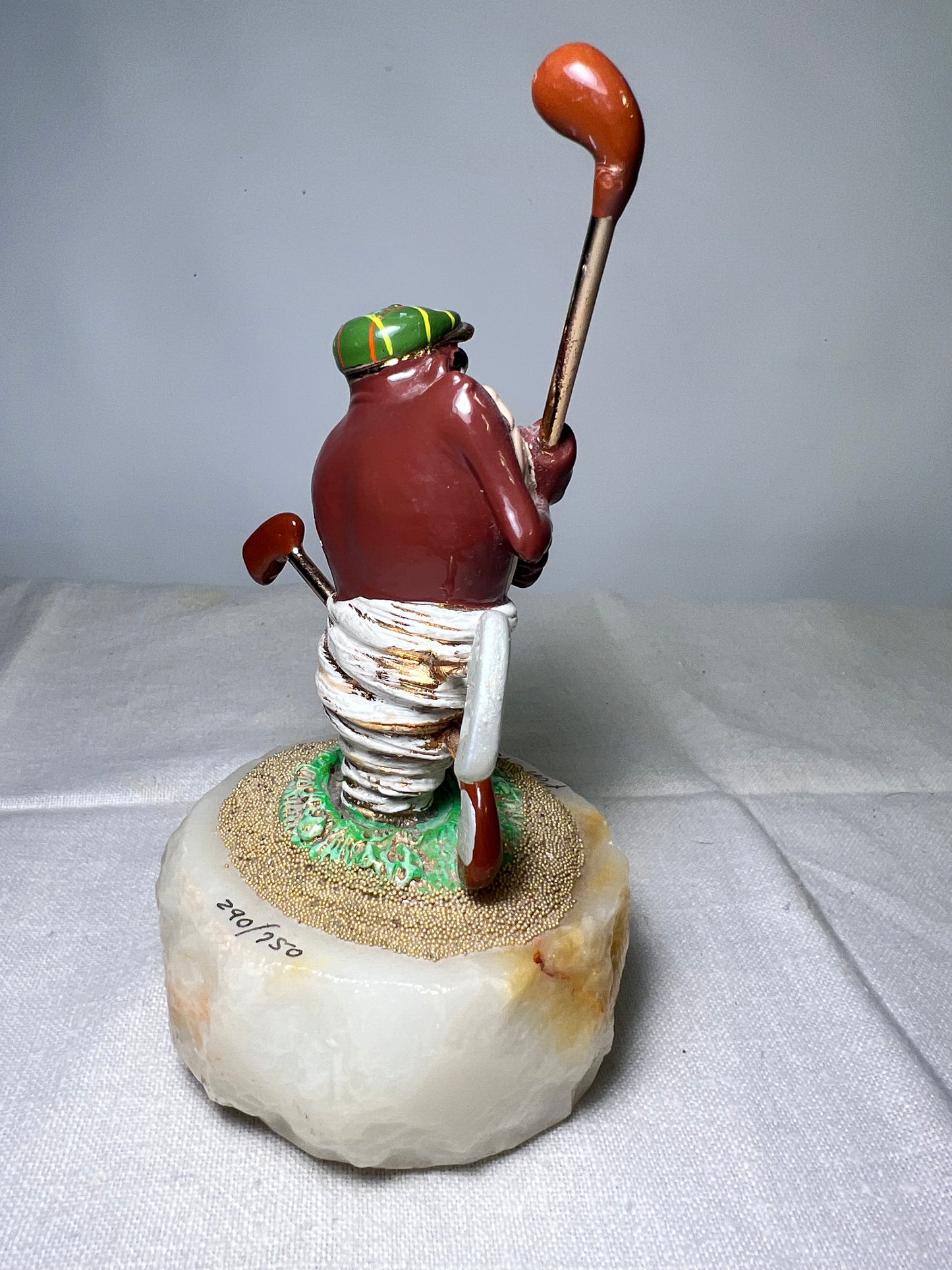 Ron Lee -Taz- Playing Golf -signed the numbered 290/750-1995 - 6” statue - Looney Tunes-Warner Brothers- stone base