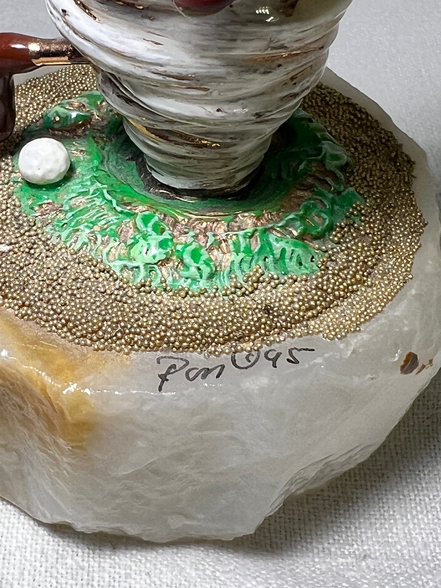 Ron Lee -Taz- Playing Golf -signed the numbered 290/750-1995 - 6” statue - Looney Tunes-Warner Brothers- stone base