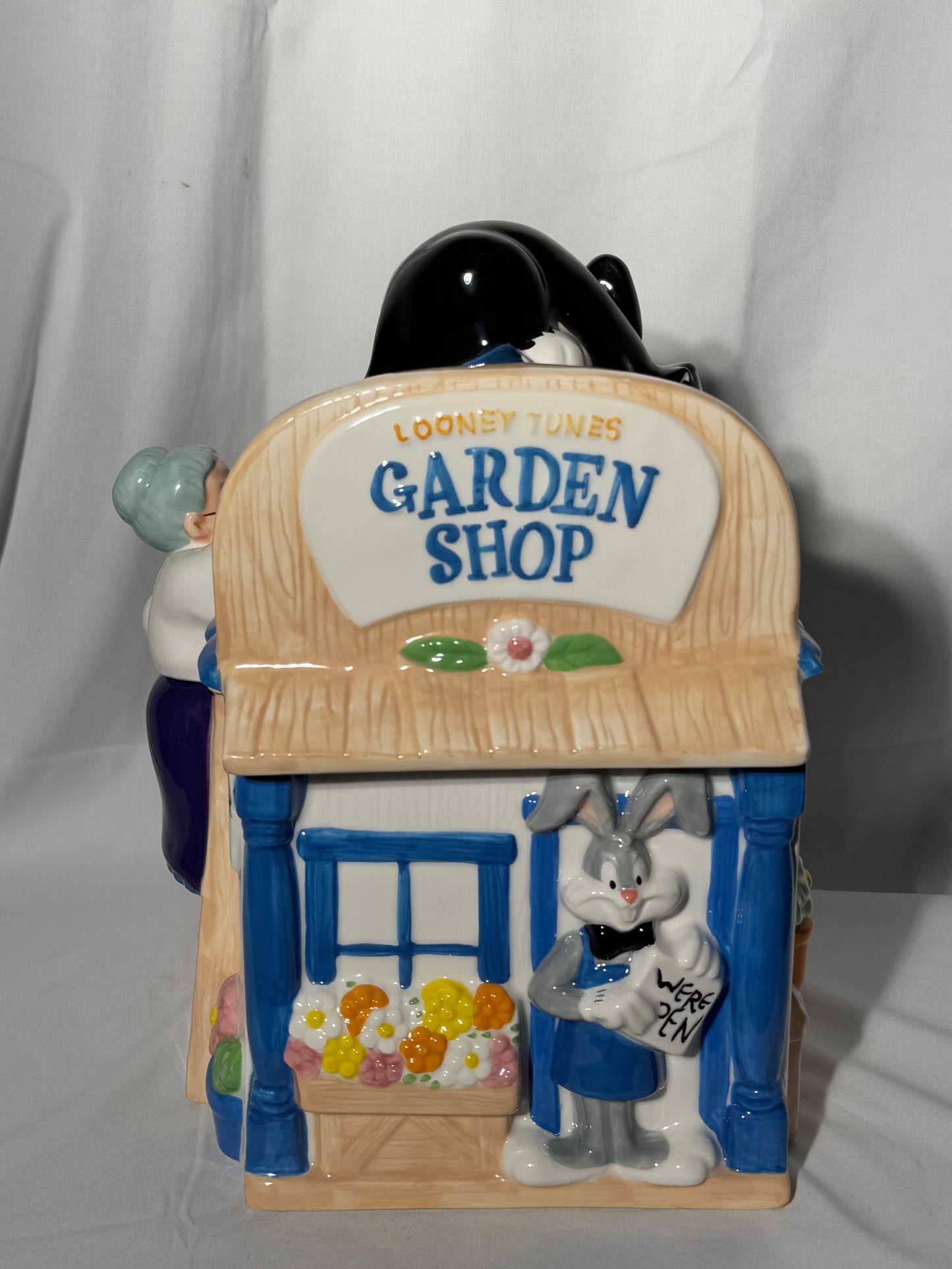 Tweety & Sylvester Garden Shop - Garden Cookie Jar - Hand Painted- Warner Brothers- Looney Tunes