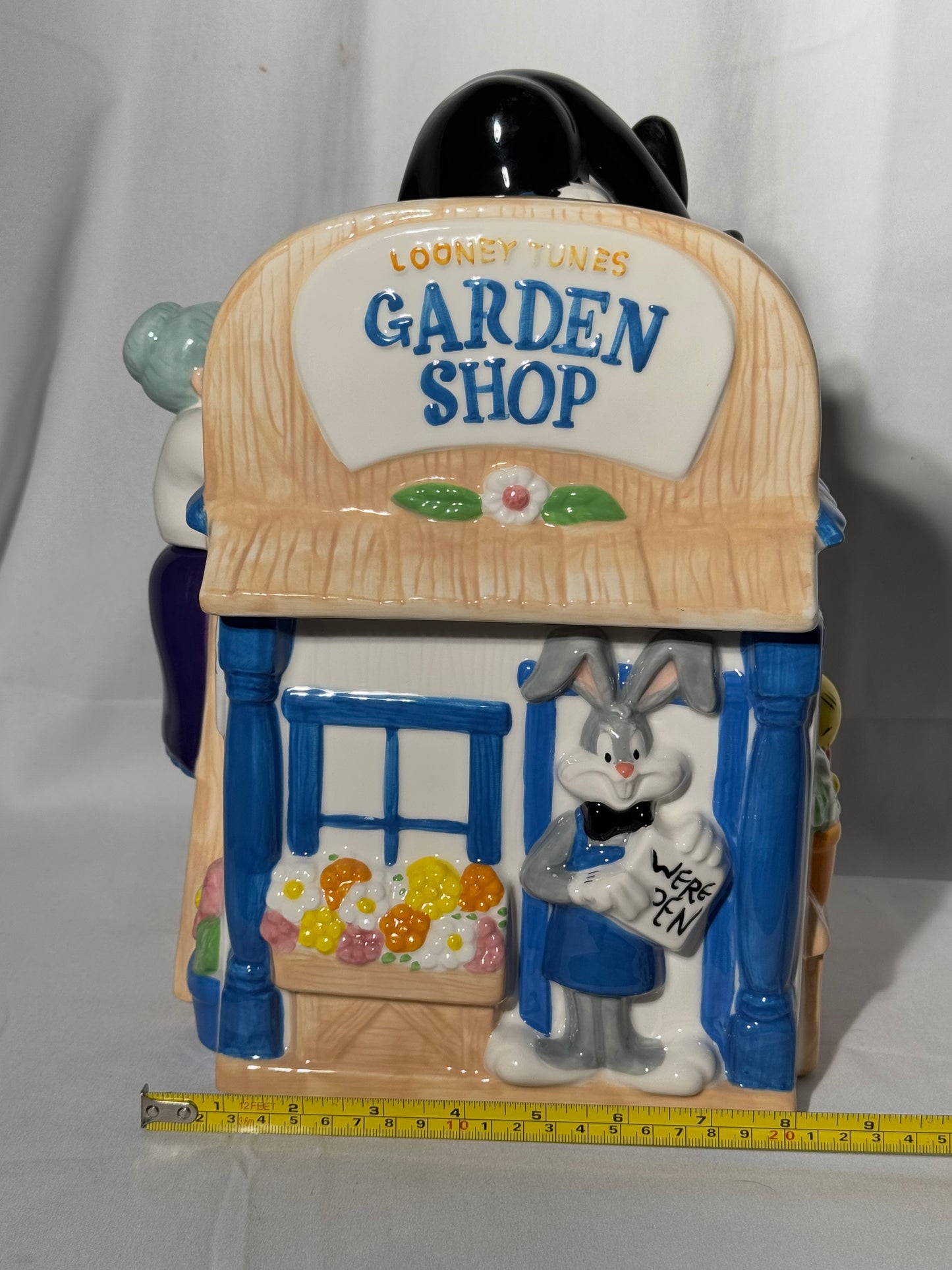 Tweety & Sylvester Garden Shop - Garden Cookie Jar - Hand Painted- Warner Brothers- Looney Tunes