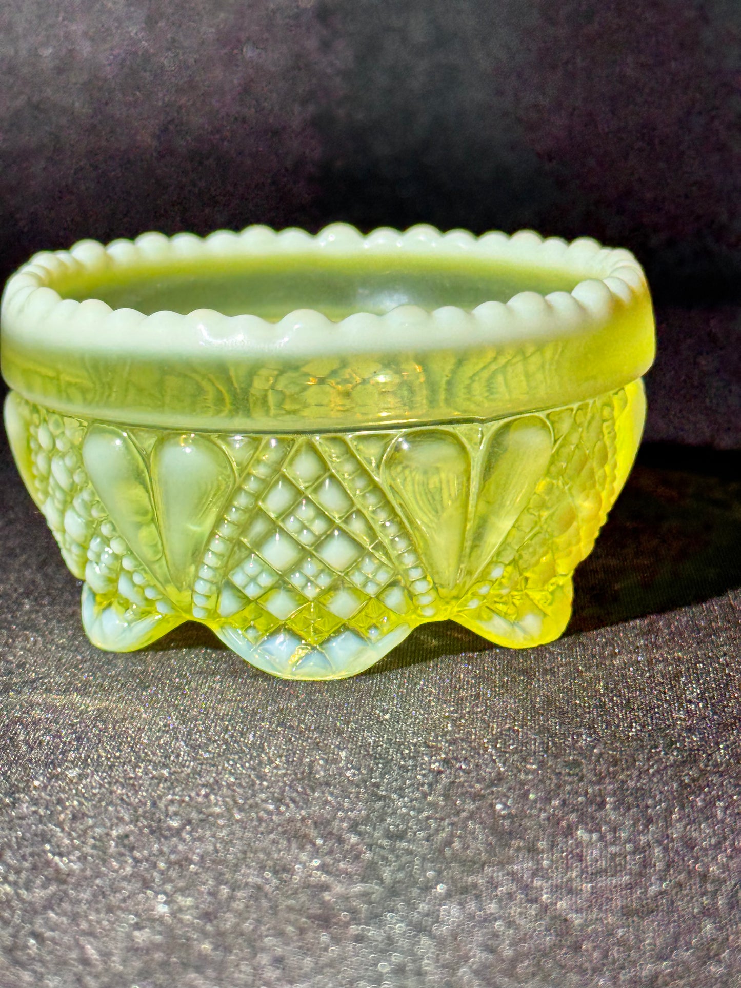 Uranium Davidson William and Mary Salt Cellar - EAPG