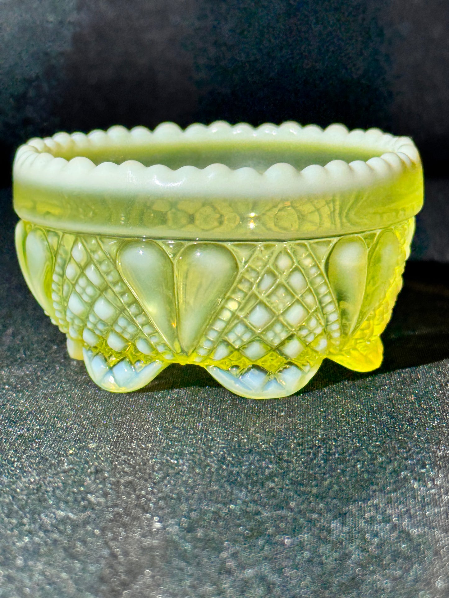 Uranium Davidson William and Mary Salt Cellar - EAPG