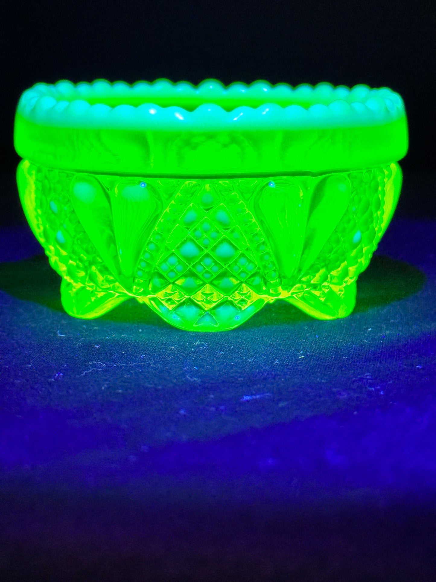 Uranium Davidson William and Mary Salt Cellar - EAPG