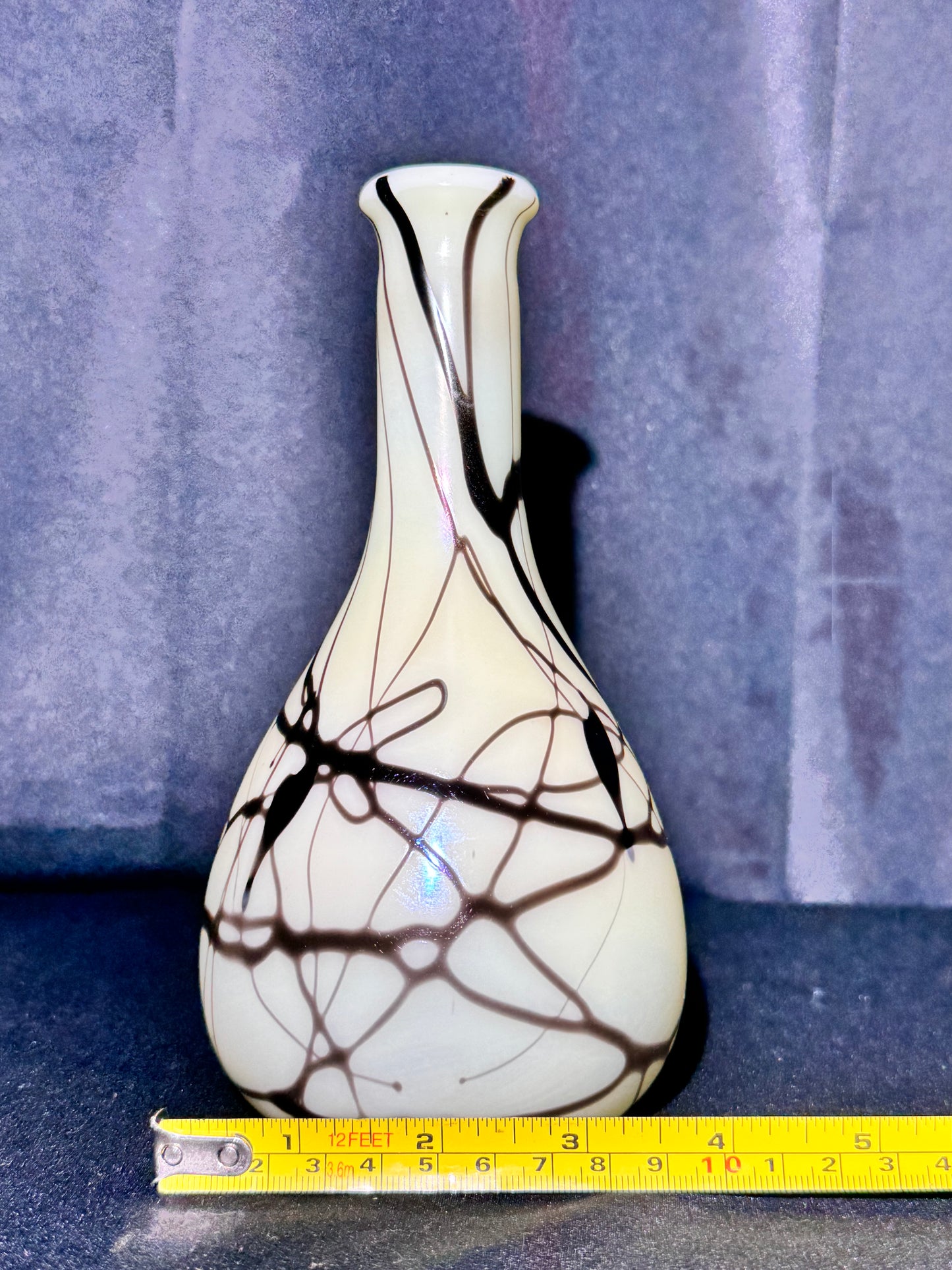 Uranium Fenton Barber Bottle – Hanging Hearts