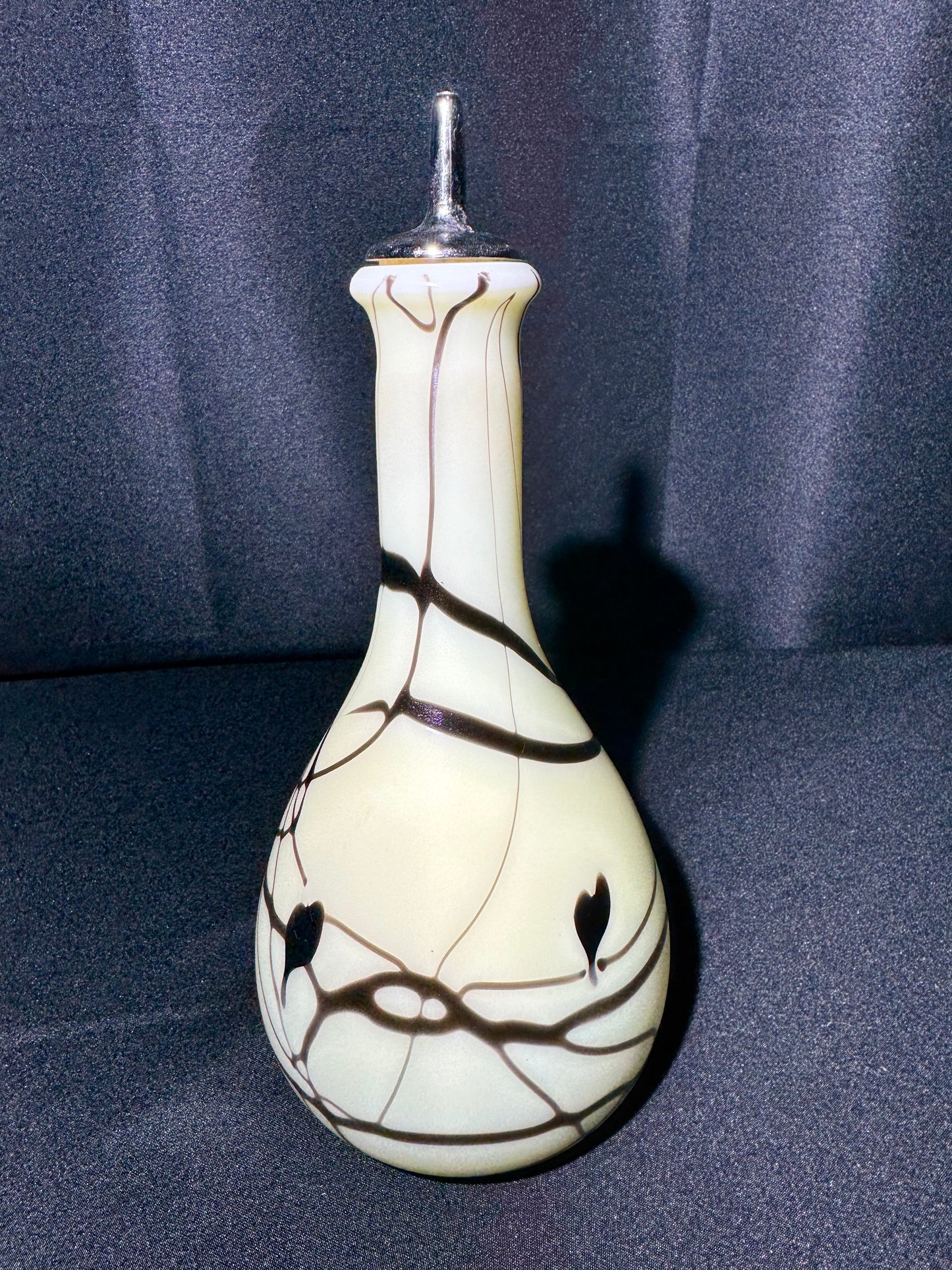 Uranium Fenton Barber Bottle – Hanging Hearts