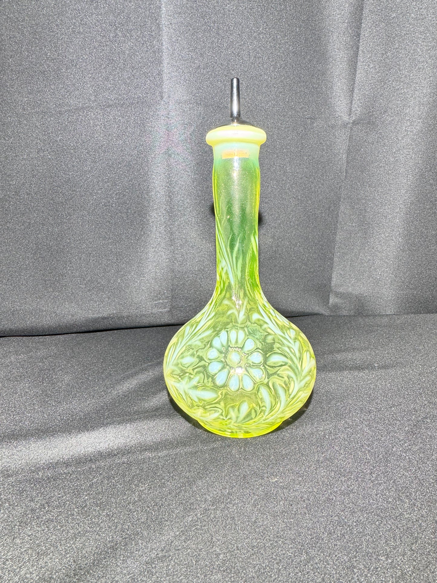 Uranium Daisy and Fern Barber Bottle with Topper