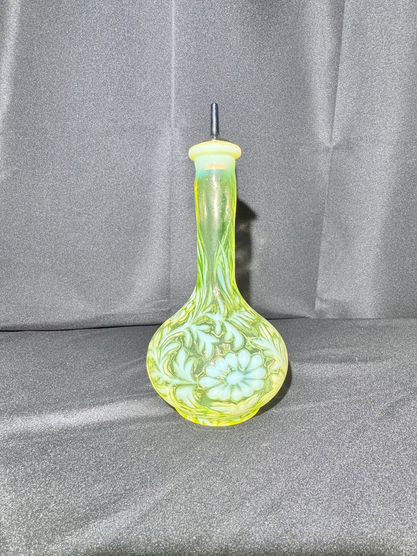 Uranium Daisy and Fern Barber Bottle with Topper