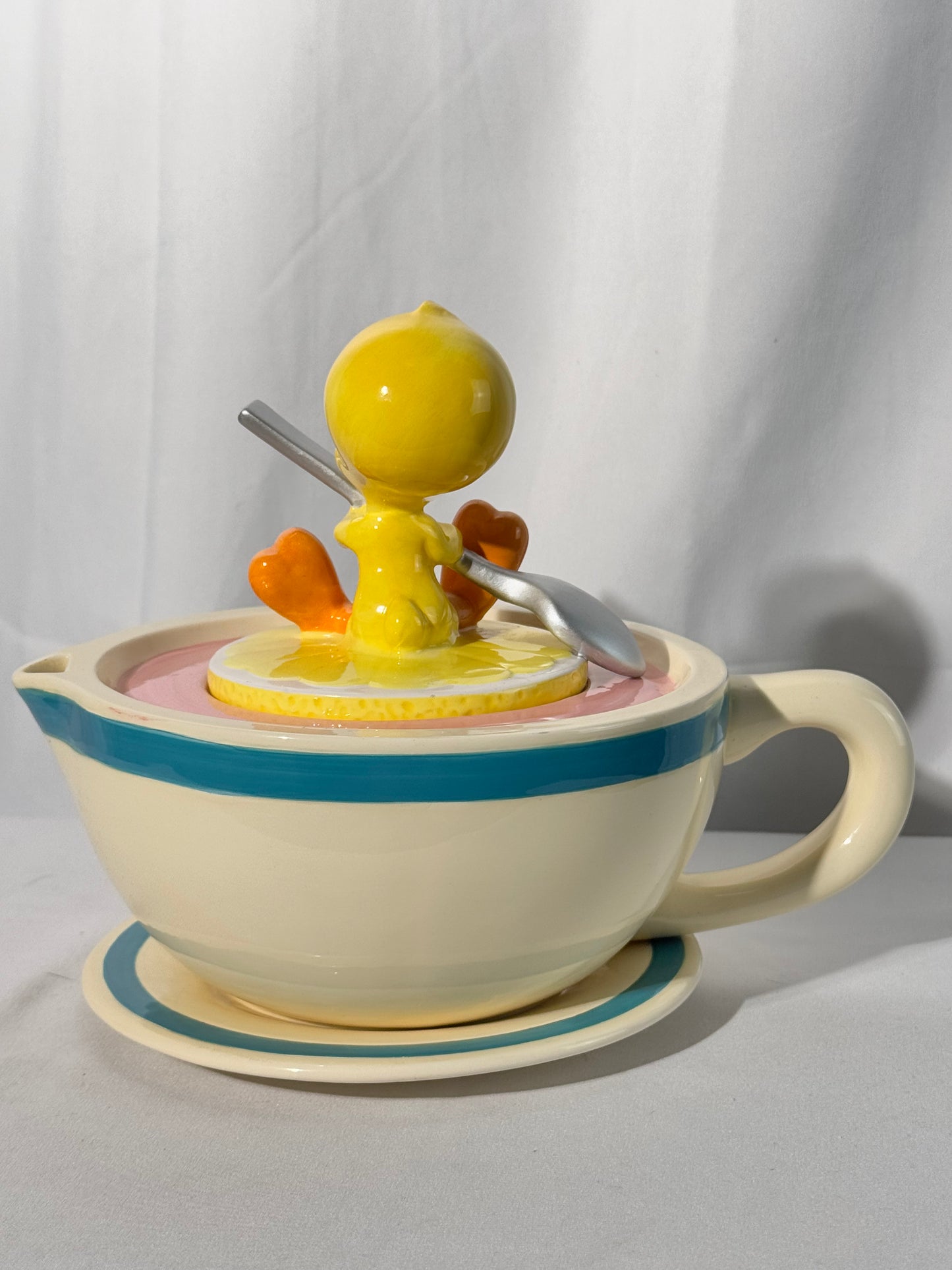 Tweety Bird - Teapot- Warner Brothers- looney Tunes- 1998