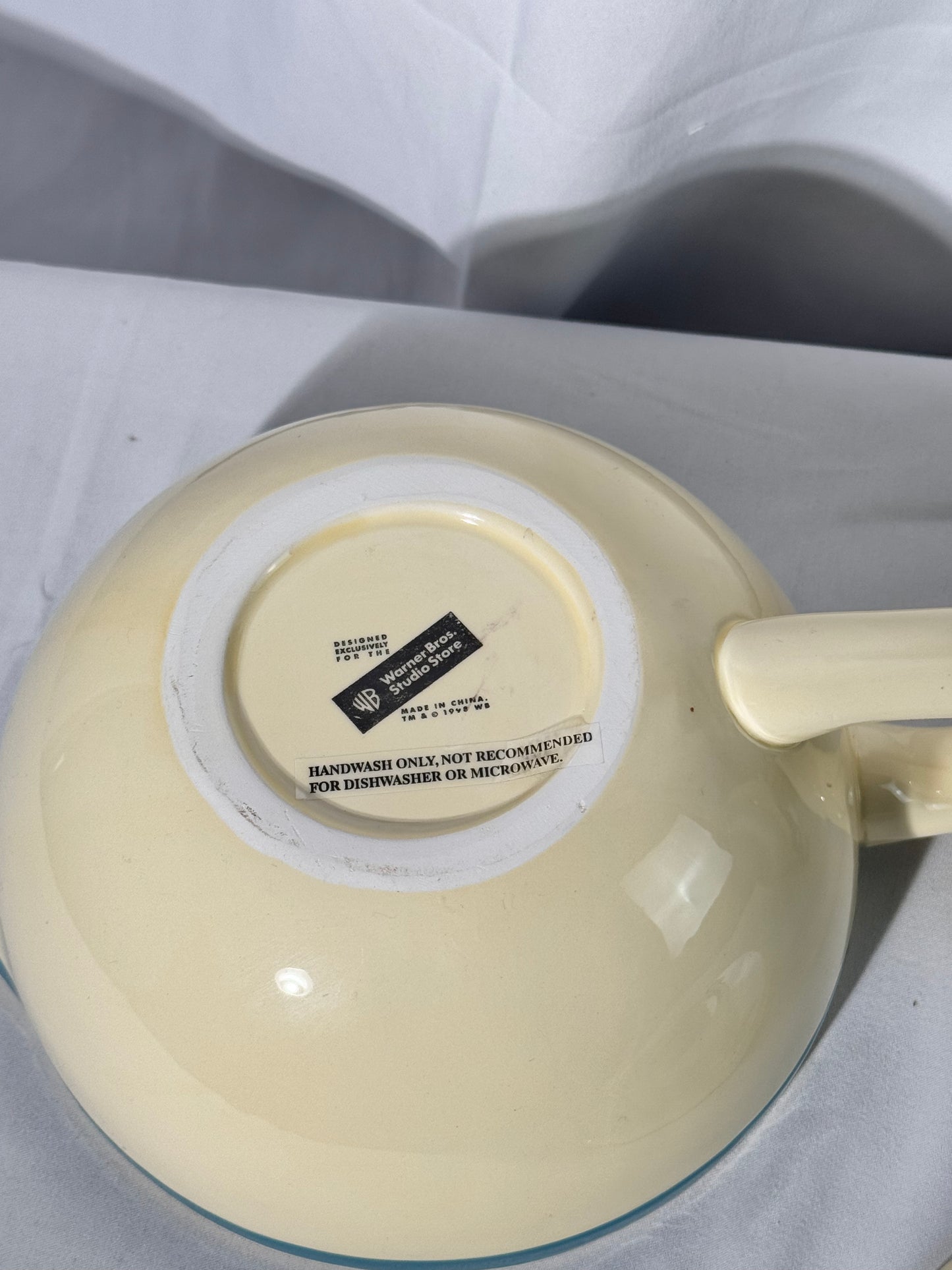 Tweety Bird - Teapot- Warner Brothers- looney Tunes- 1998