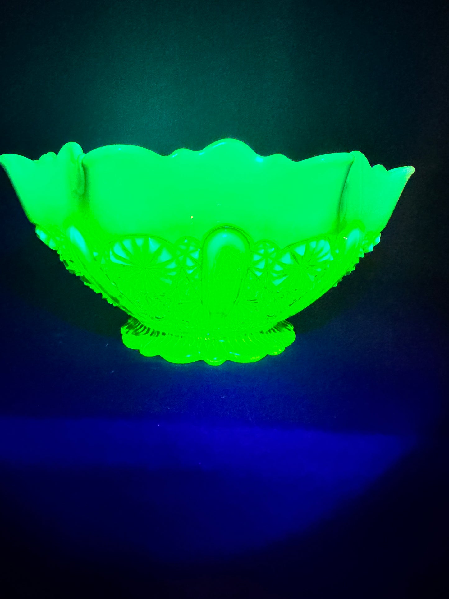 Antique Davidson Lady Chippendale Uranium Glass Bowl – Etched Number 176566 – Opalescent EAPG