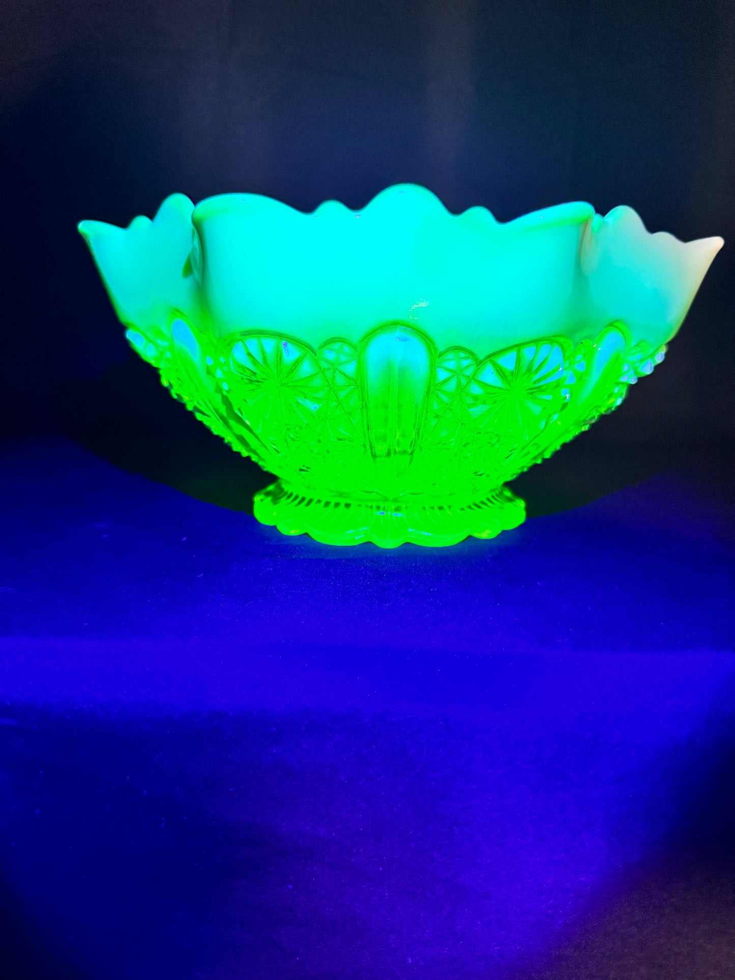 Antique Davidson Lady Chippendale Uranium Glass Bowl – Etched Number 176566 – Opalescent EAPG