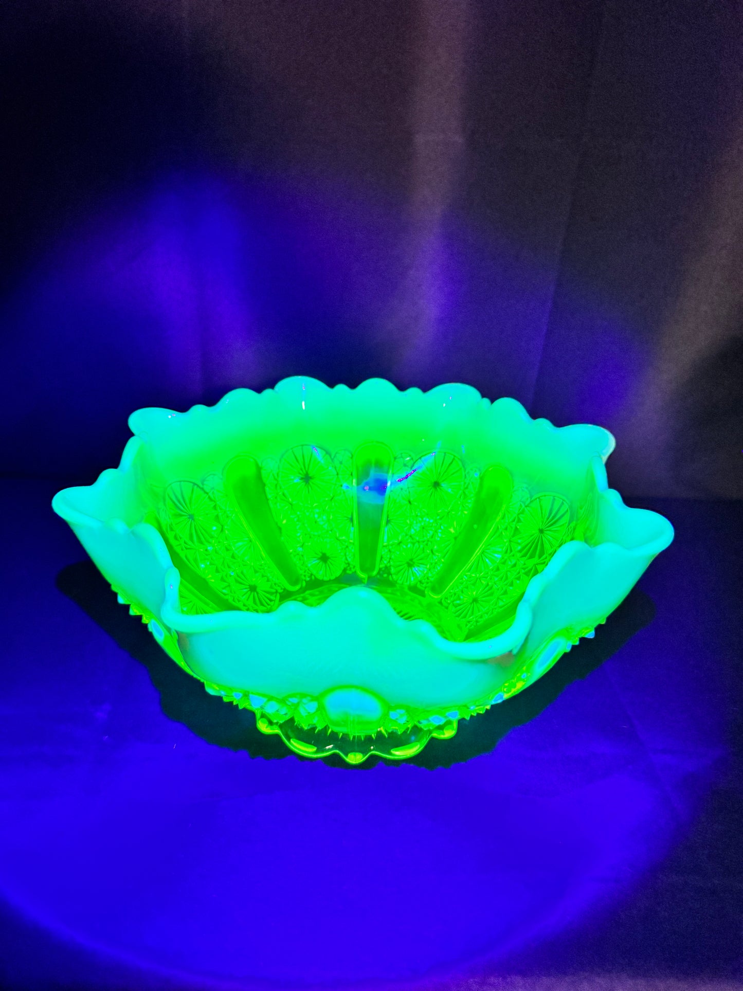 Antique Davidson Lady Chippendale Uranium Glass Bowl – Etched Number 176566 – Opalescent EAPG