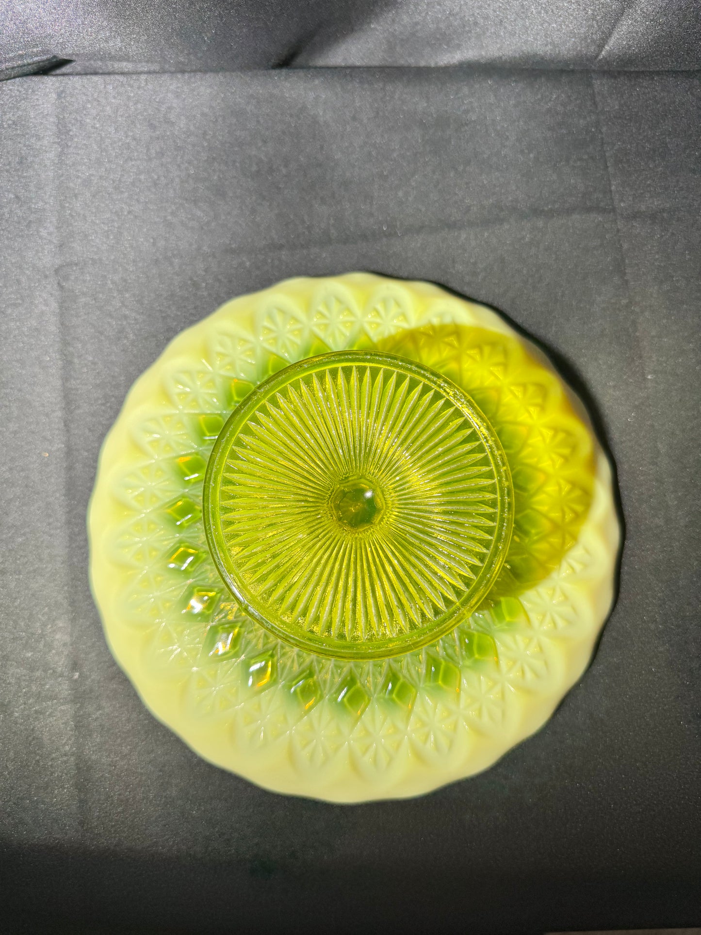 Uranium Davidson William & Mary Pedestal Cake Plate – Etched #217752