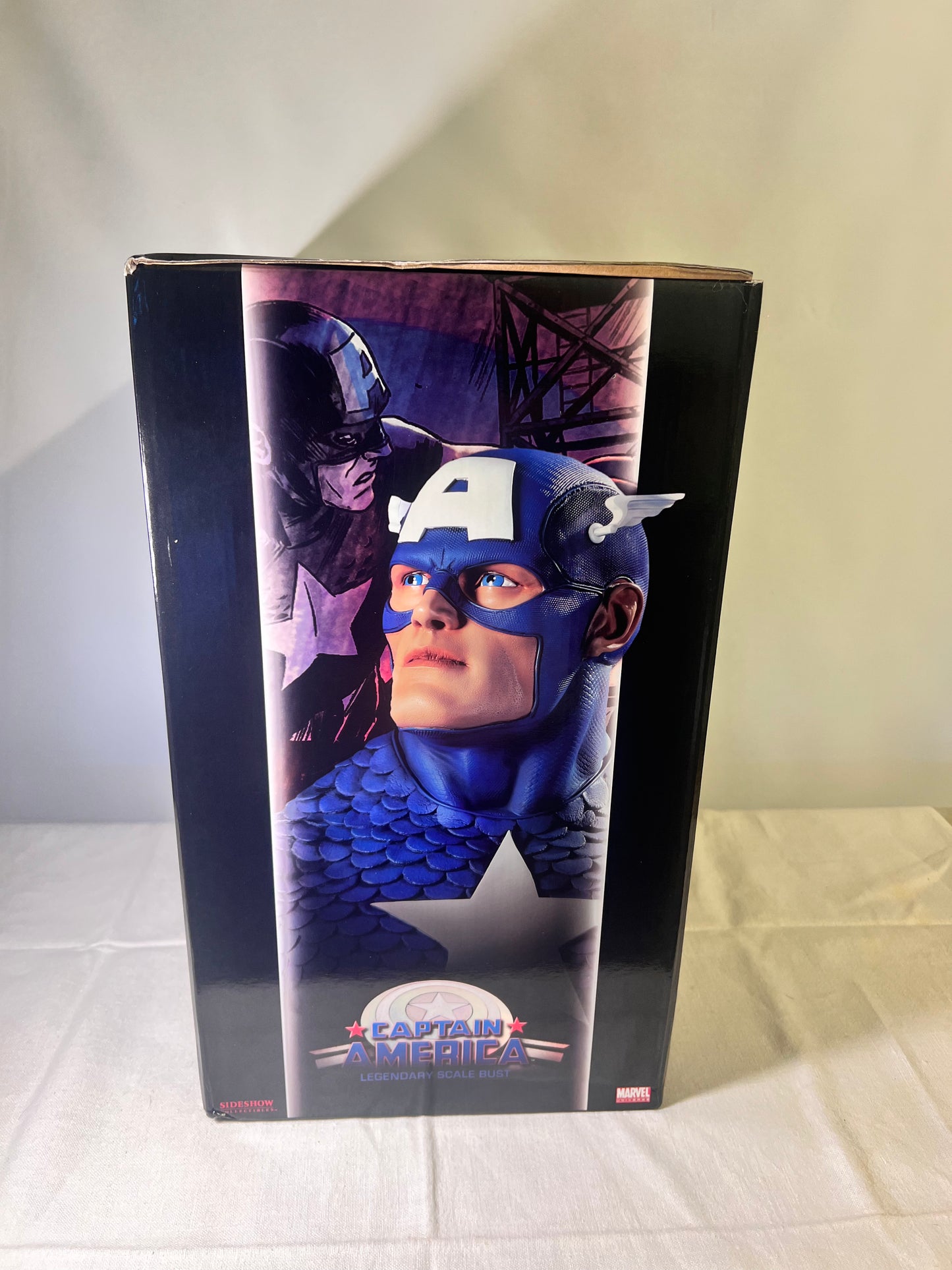 Captain America- Sideshow Bust- # 308/400- display sign- Original Box and sipping box from sideshow
