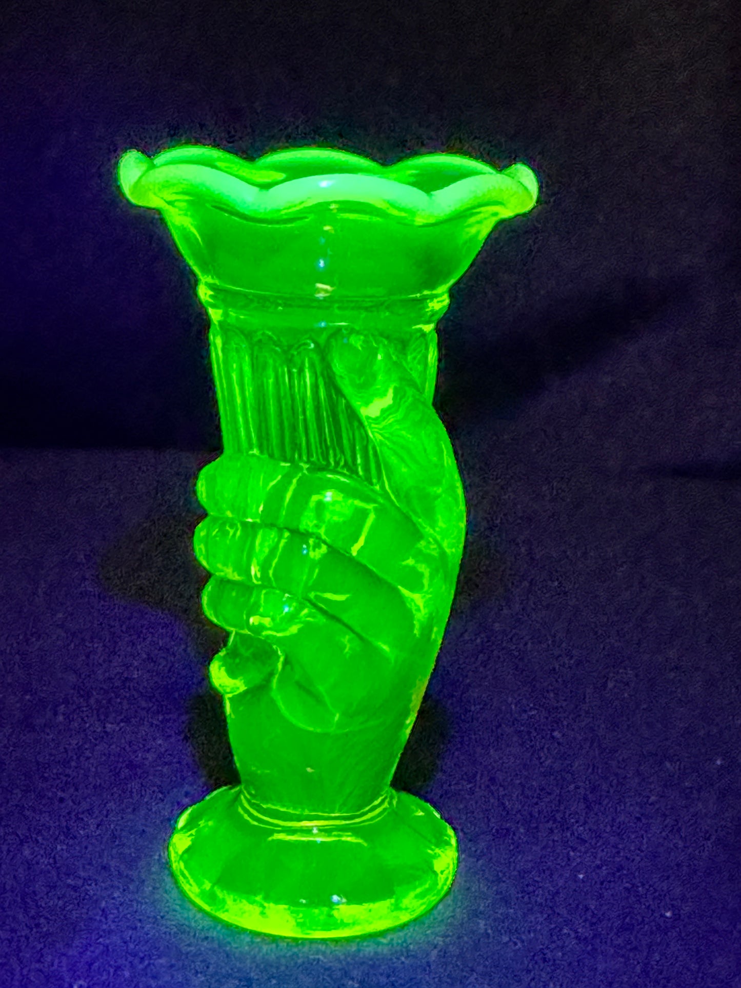 Uranium- topaz Opalescent- Cornucopia in Hand - Bud Vase