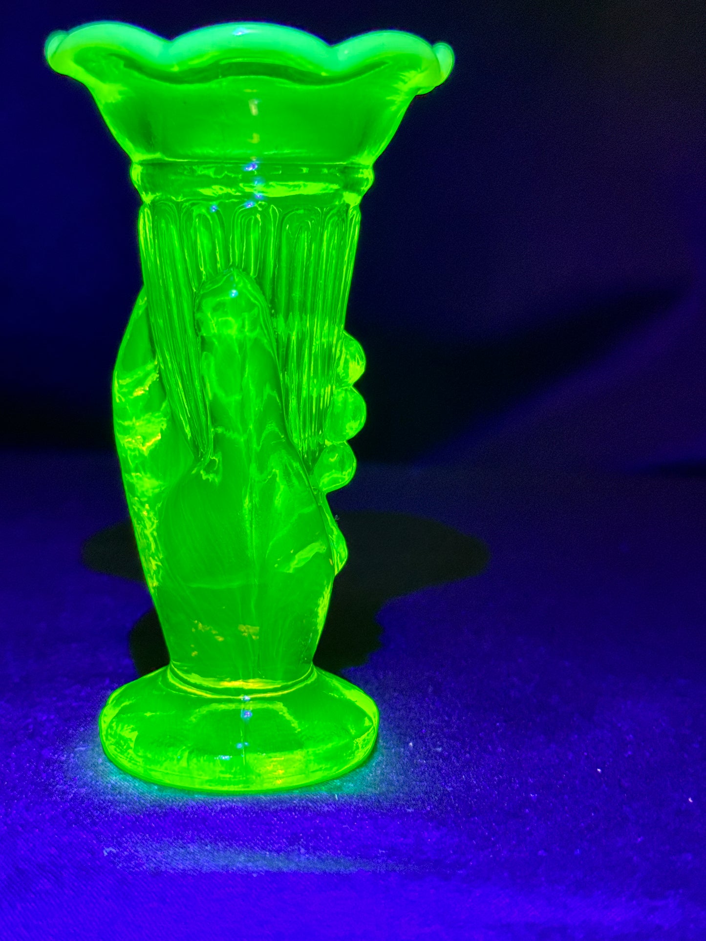 Uranium- topaz Opalescent- Cornucopia in Hand - Bud Vase