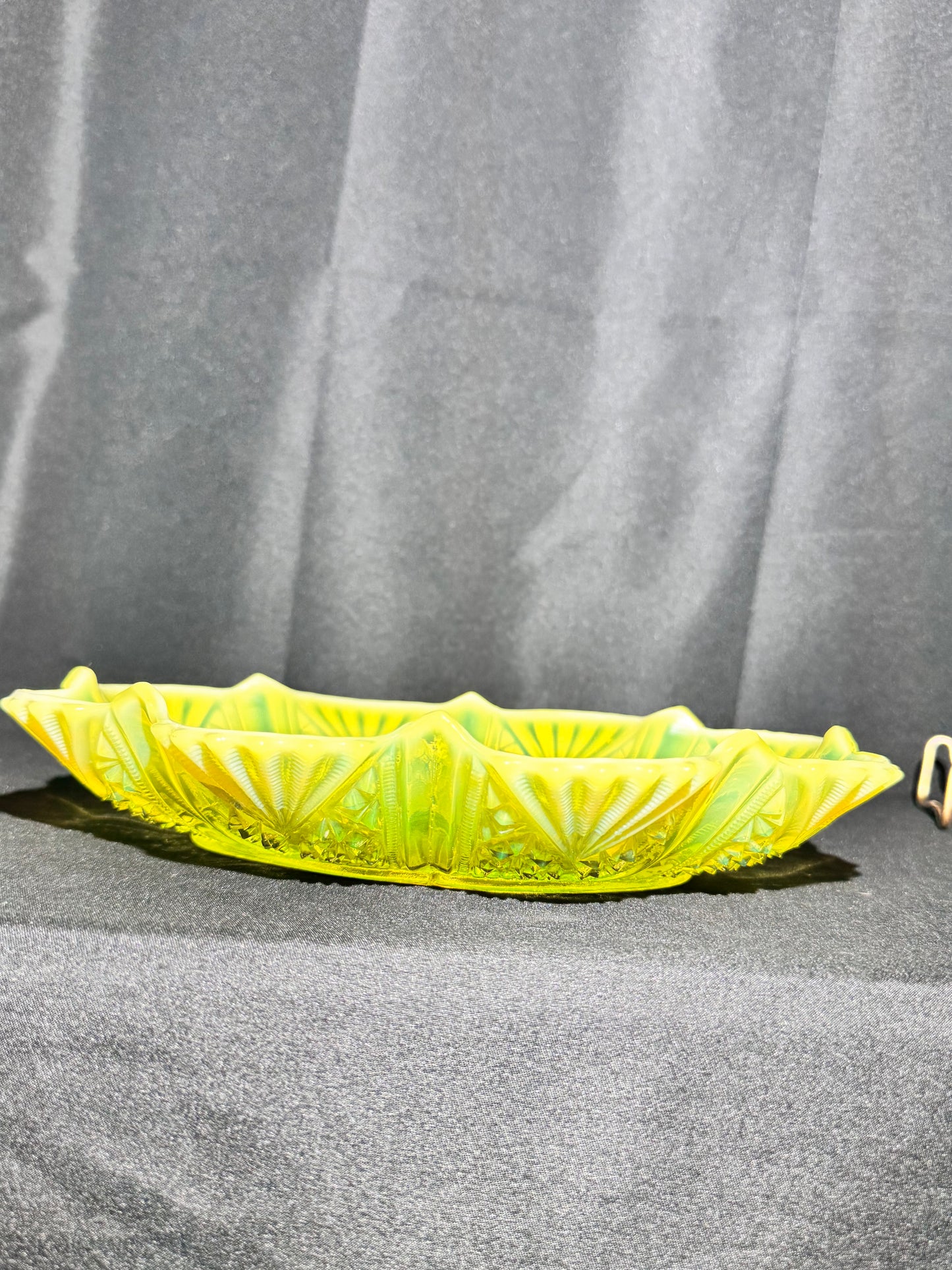 George Davidson “Lords and Ladies” Uranium Opalescent Serving Bowl 9.5”x7.5”
