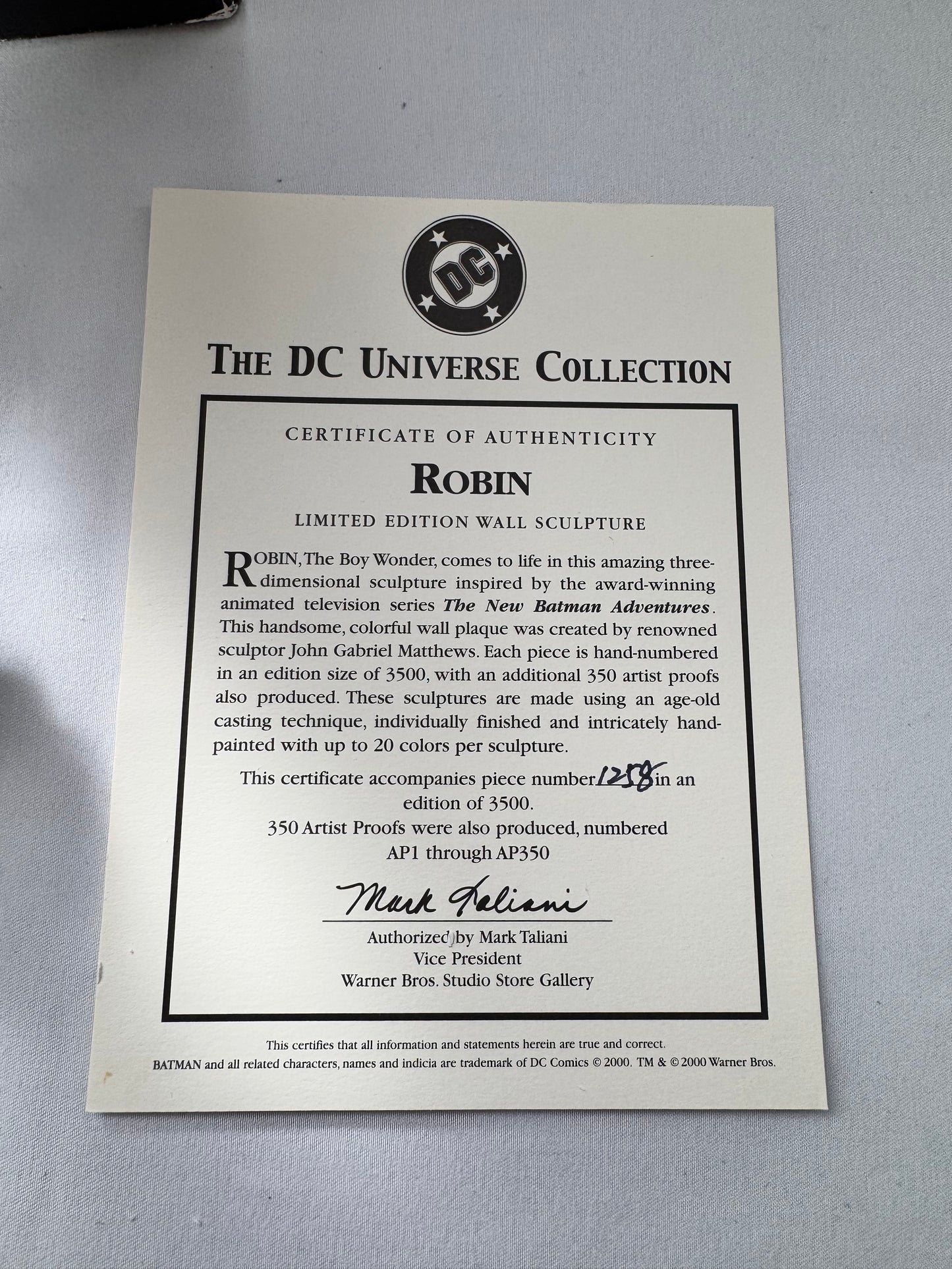 Robin - DC Universe Collection - Wall Plaque-limited # 1258\3500