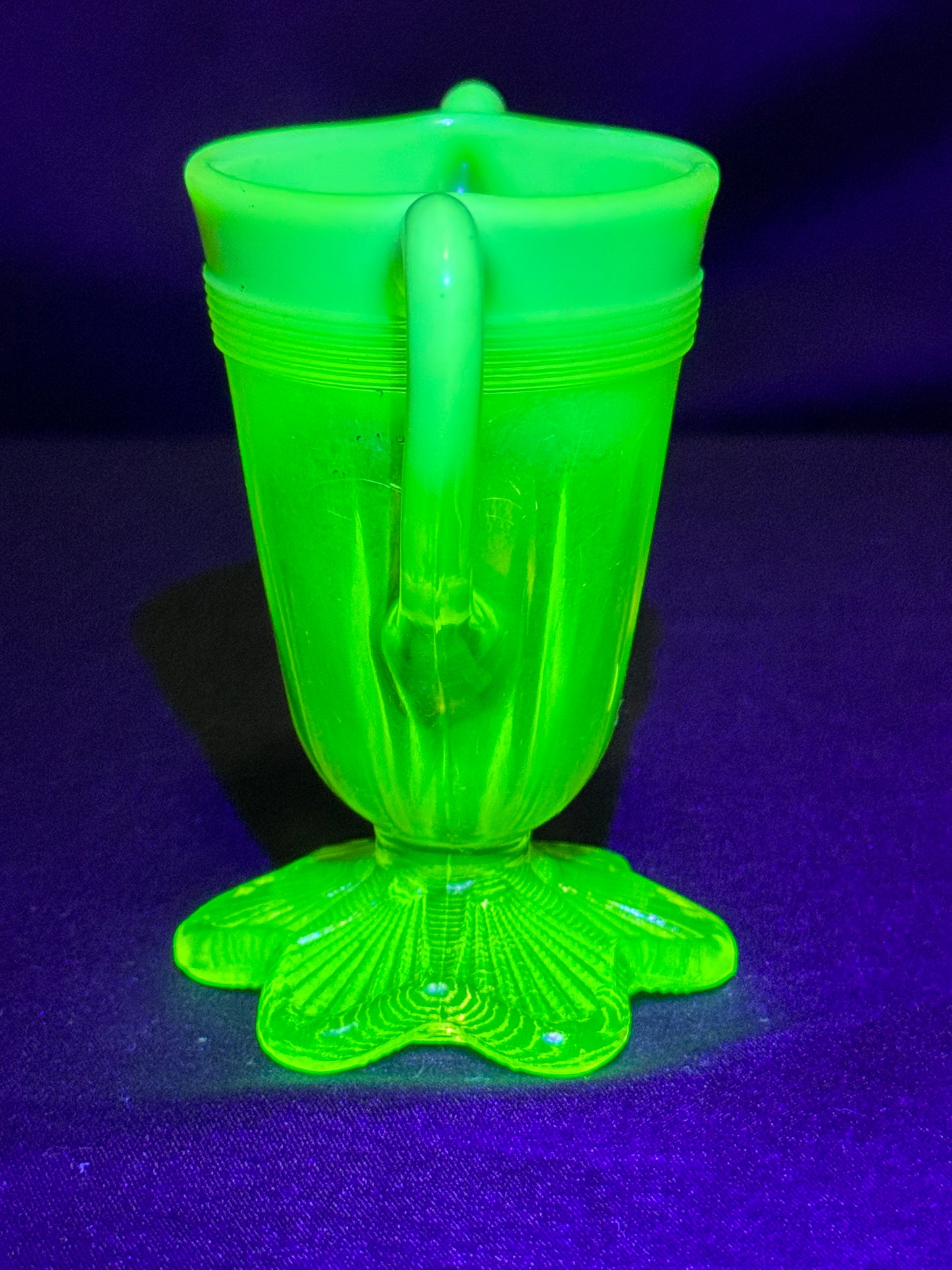 Uranium-Davidson’s Lady Caroline Double-Handled Trophy Vase (1891)
