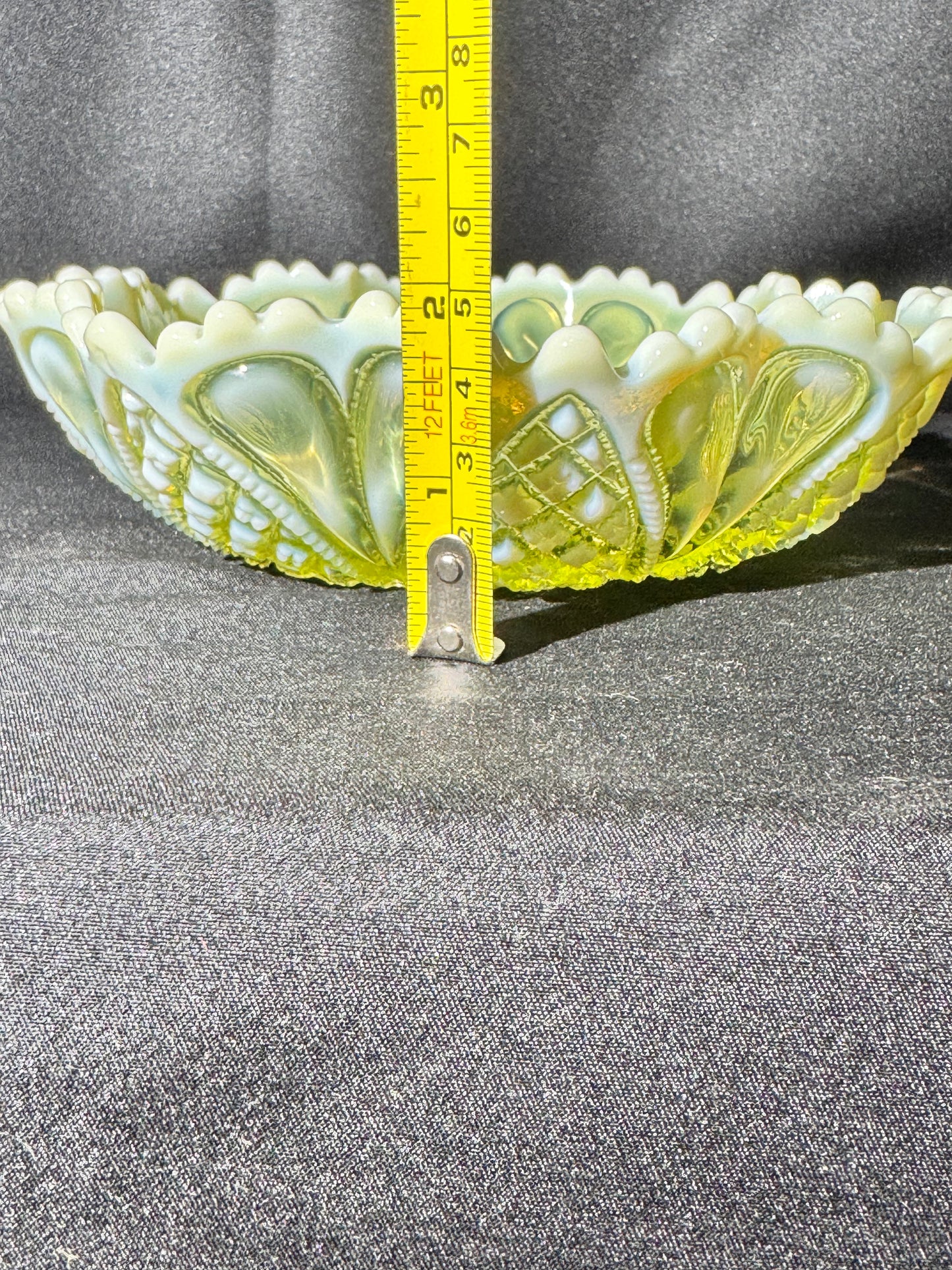 George Davidson “William & Mary” Pattern 7″ round Bowl / Candy Dish — Uranium Adolescent Pearline