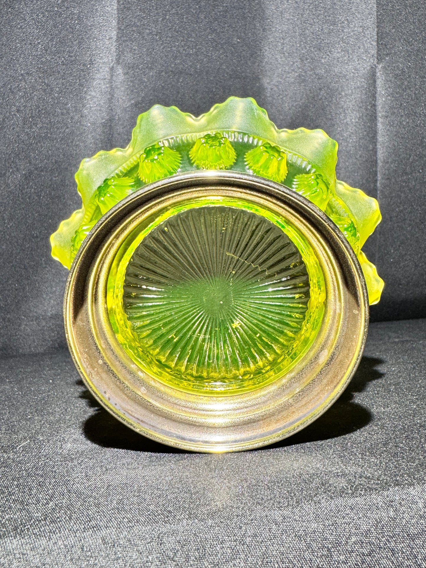 Uranium Davidson Blackberry Prunt/dish #R533040