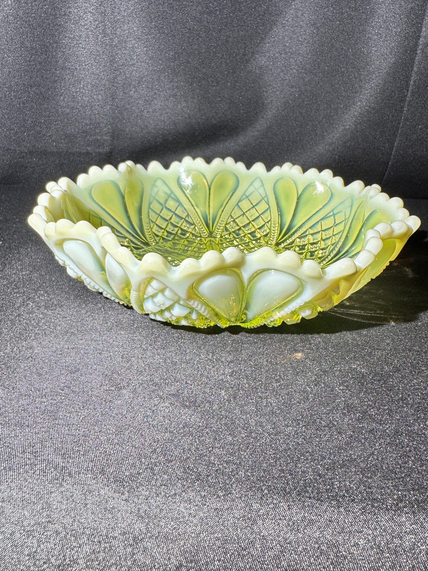 Uranium- Davidson 7” Bowl - William and Mary #413701