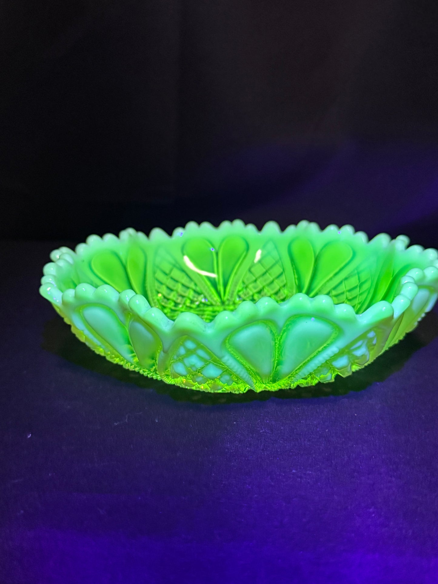 Uranium- Davidson 7” Bowl - William and Mary #413701
