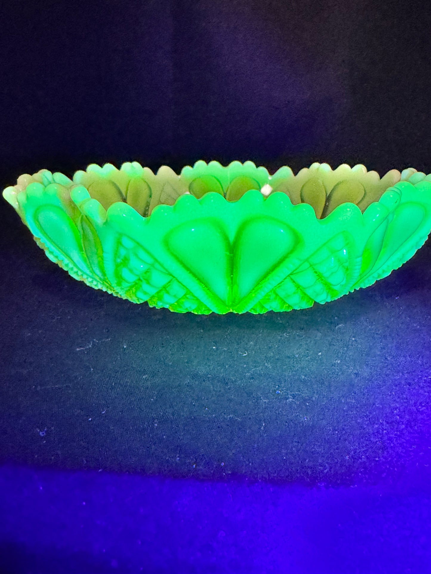 Uranium- Davidson 7” Bowl - William and Mary #413701
