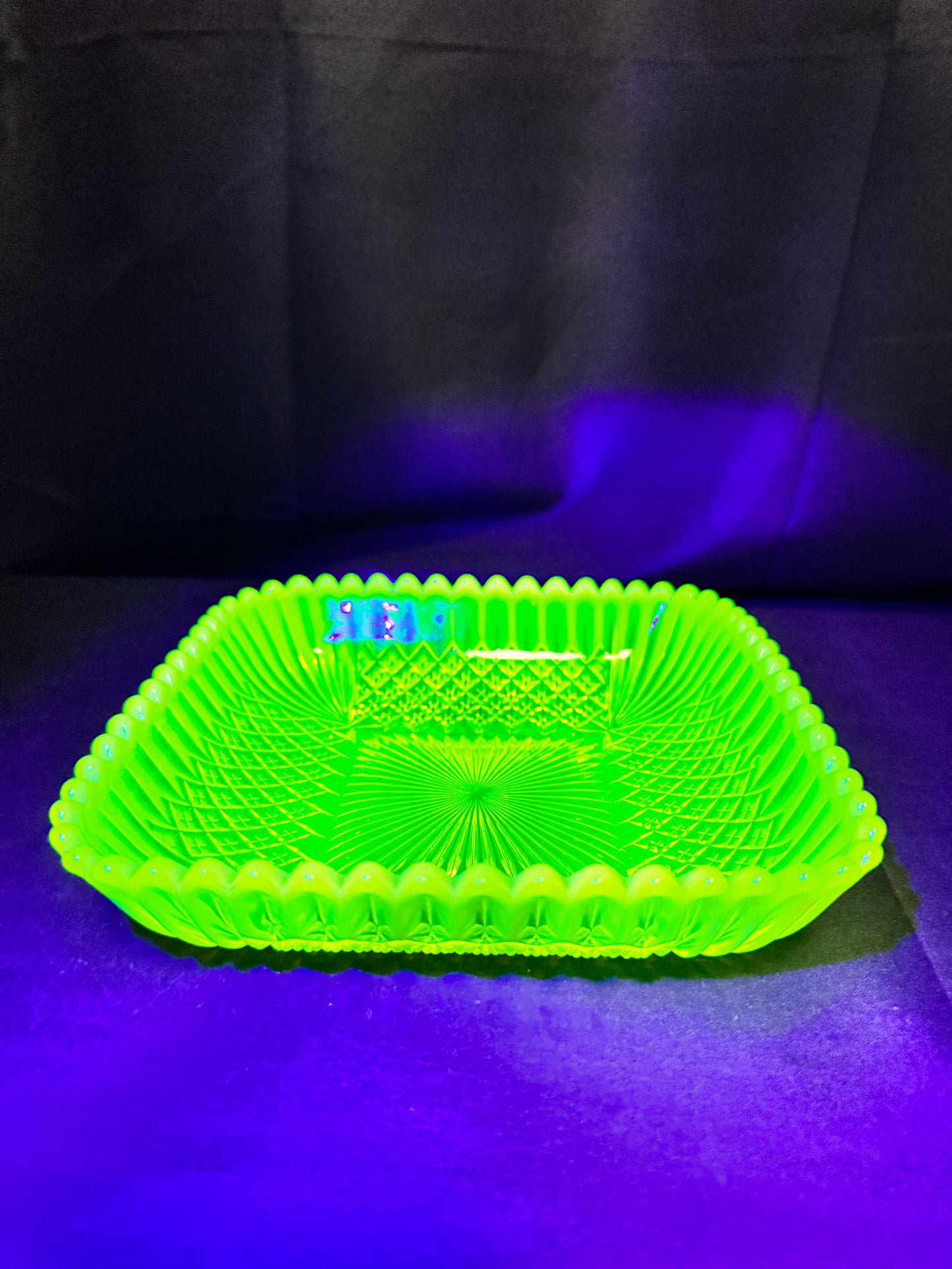 Uranium- Davidson- Somerset Square Suited Bowl Primrose Pearline Opalescent