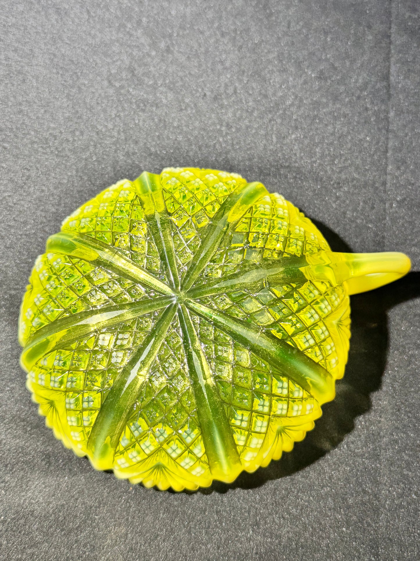 Uranium - Davidson “War of Roses” Nappy (Handled Bowl) - Primrose Pearline