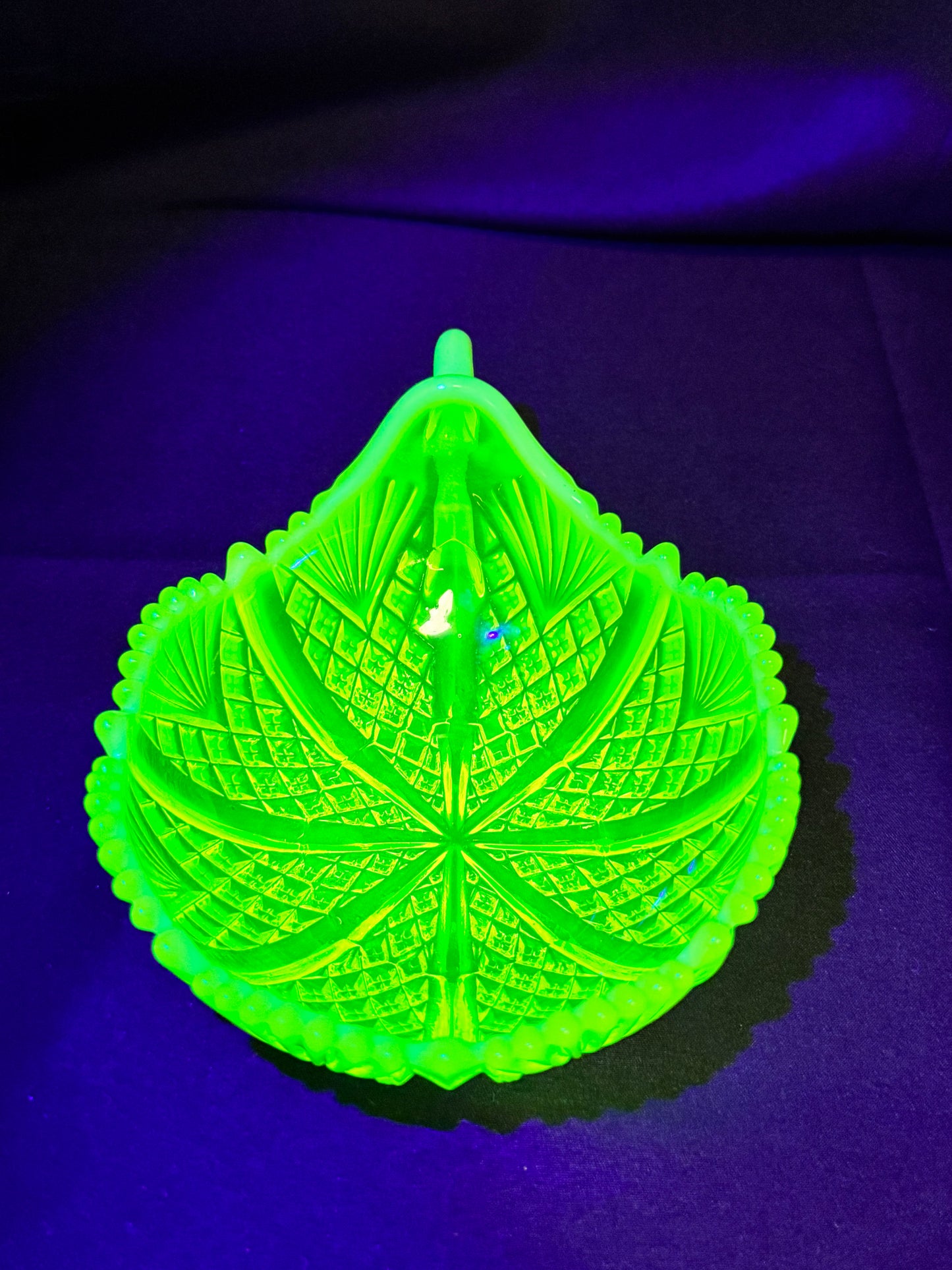 Uranium - Davidson “War of Roses” Nappy (Handled Bowl) - Primrose Pearline