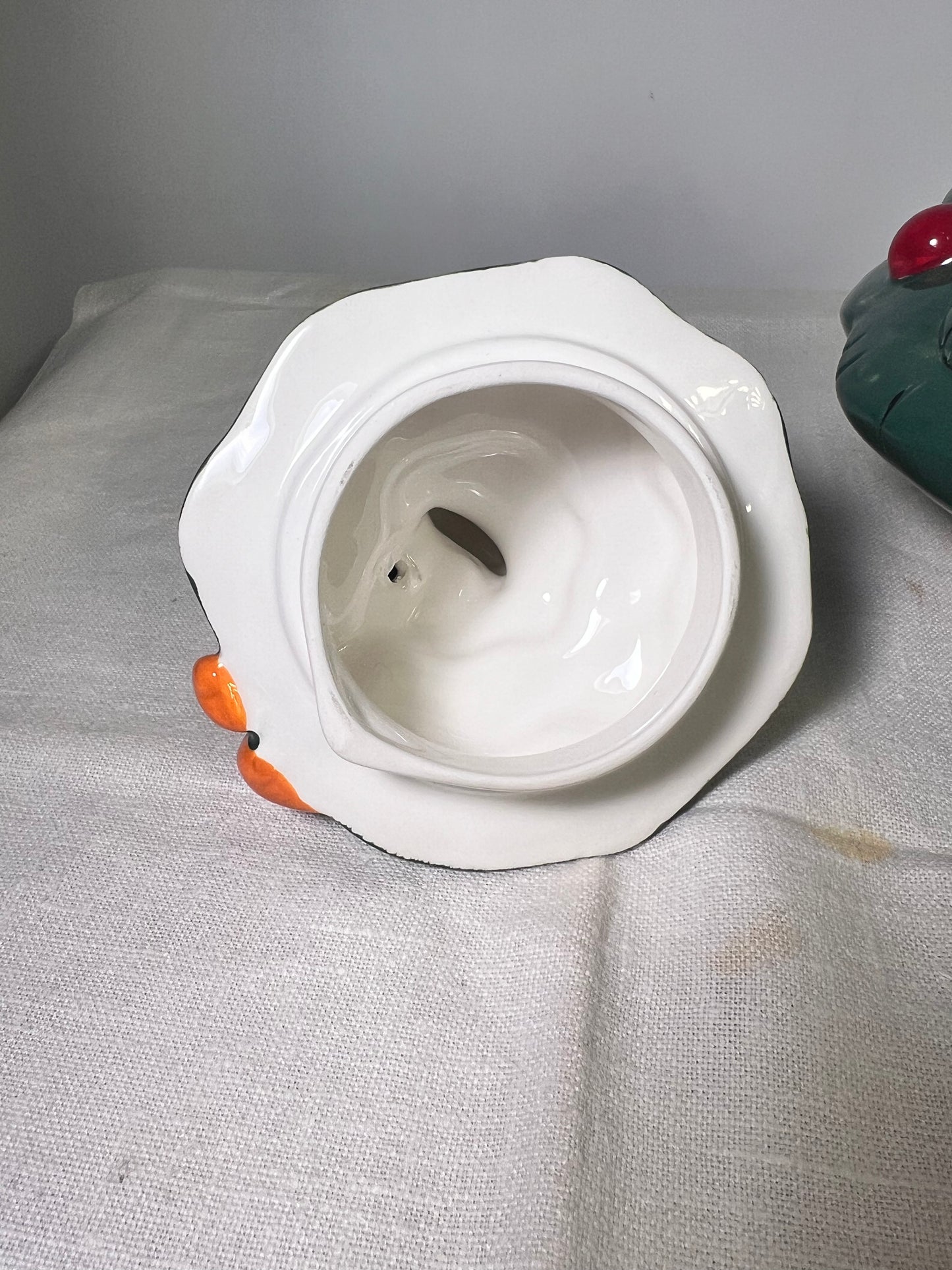 Looney Tunes-9”Tea pot- Bugs bunny- Taz - Tweety Bird- Sylvester- Decorating Christmas Tree