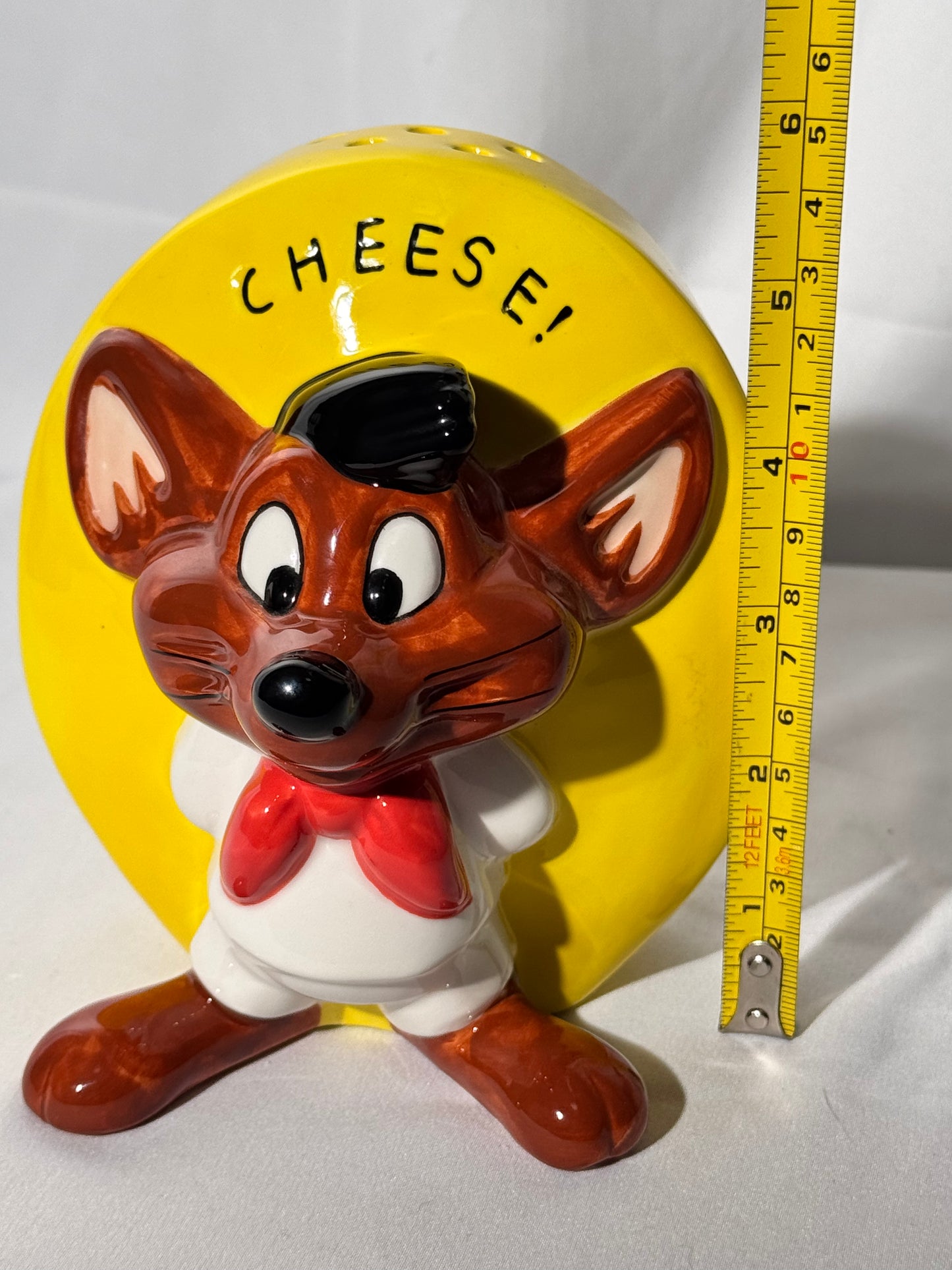 Speedy Gonzalez-cheese shaker-Warner Brothers-Looney Tunes-1995-with stopper