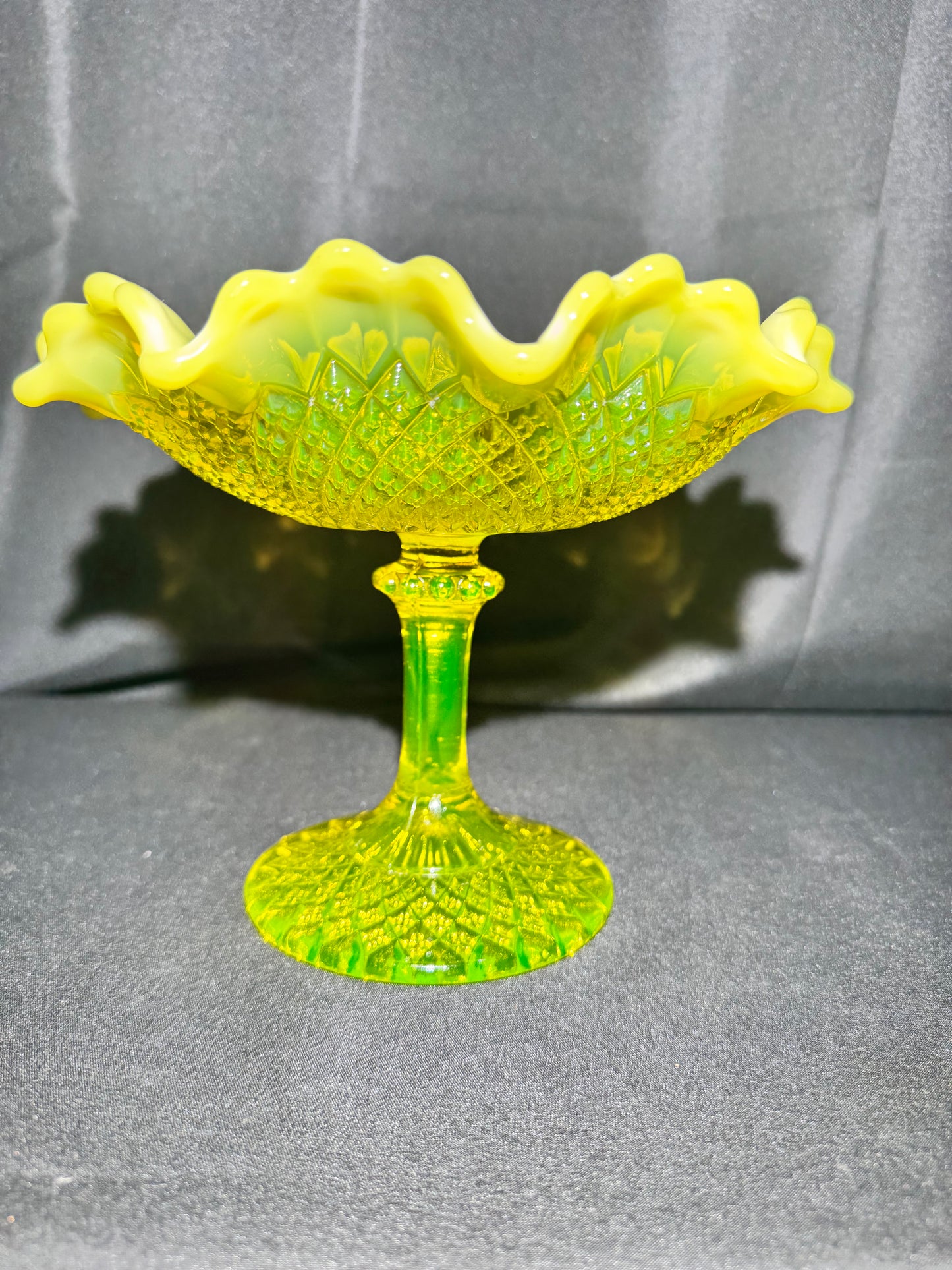 Uranium Davidson Primrose Pearline Somerset Comport – Large Footed Dish (RD 254027)