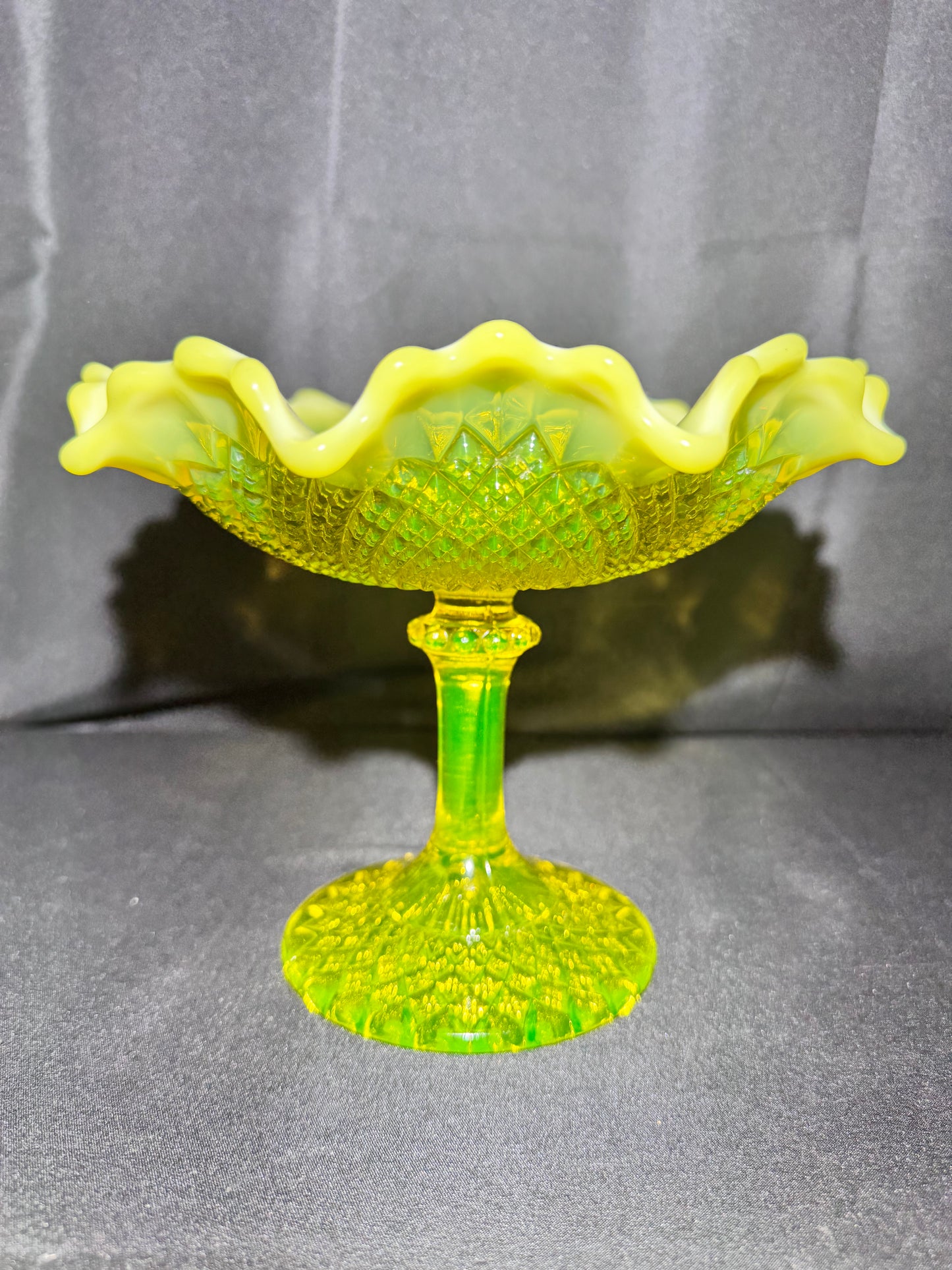 Uranium Davidson Primrose Pearline Somerset Comport – Large Footed Dish (RD 254027)