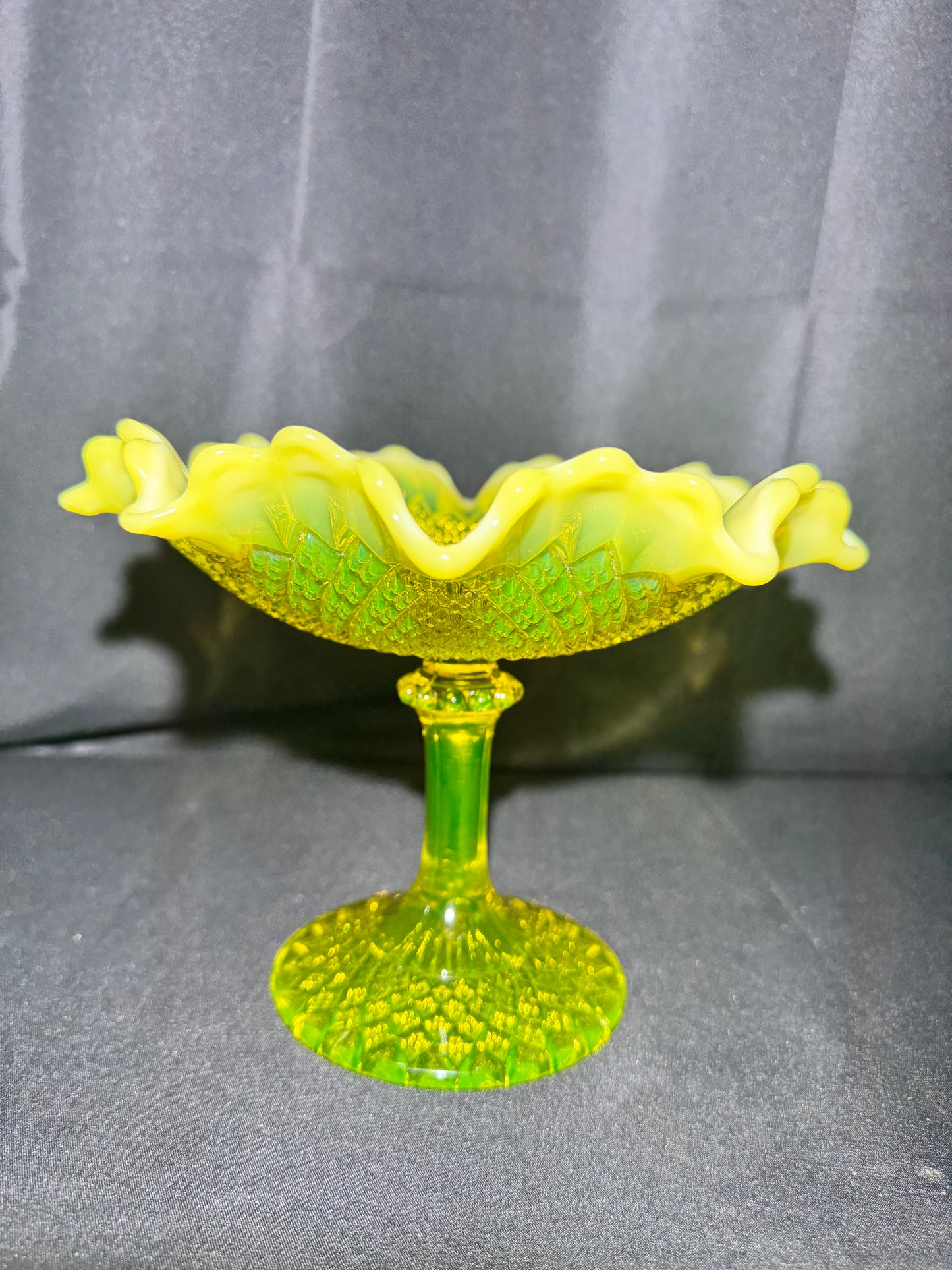 Uranium Davidson Primrose Pearline Somerset Comport – Large Footed Dish (RD 254027)