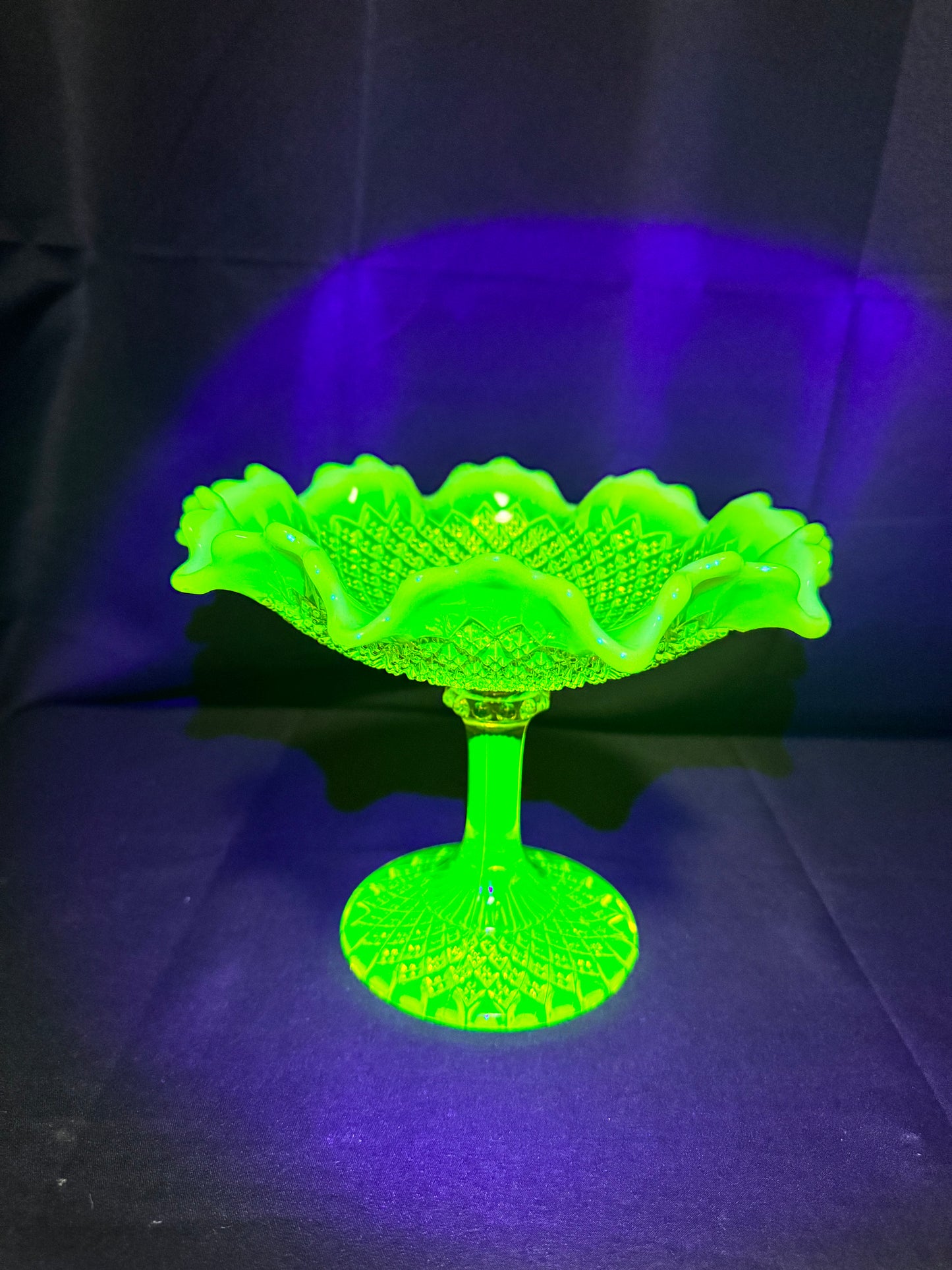 Uranium Davidson Primrose Pearline Somerset Comport – Large Footed Dish (RD 254027)