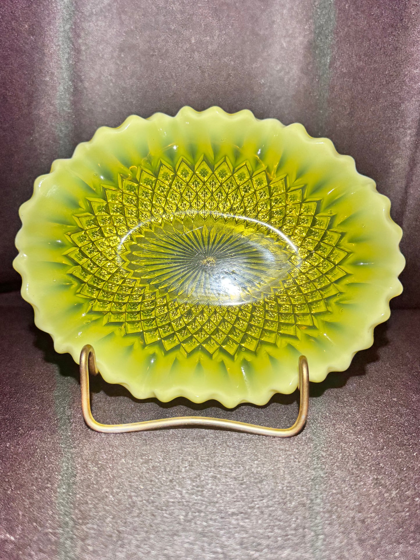 Uranium Davidson Primrose Pearline Somerset Ruffled Oval Bowl – Uranium Glass – c.1890s – 7” x 5 ½”